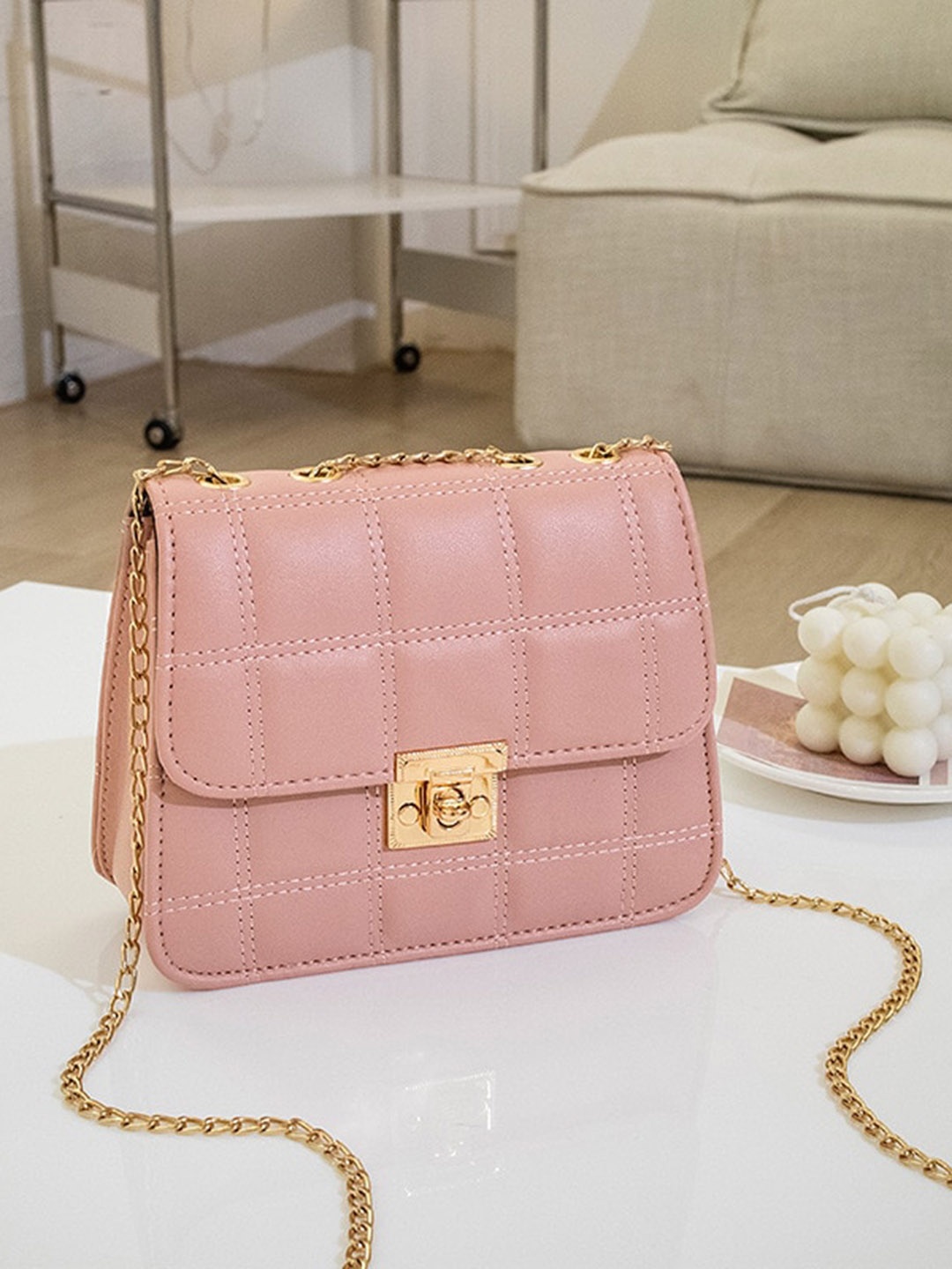 

Diva Dale PU Sling Bag with Quilted, Pink