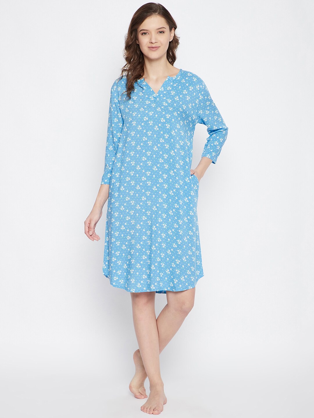 

Hypernation Notch Neck Floral Printed Nightdress, Blue