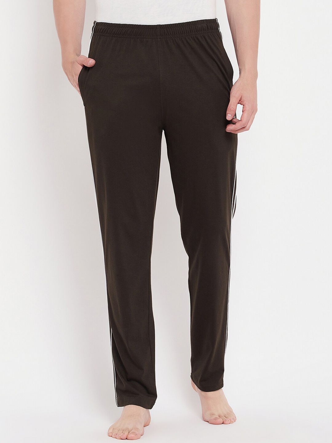 

Okane Men Contrast Side Striped Straight Lounge Pants, Olive