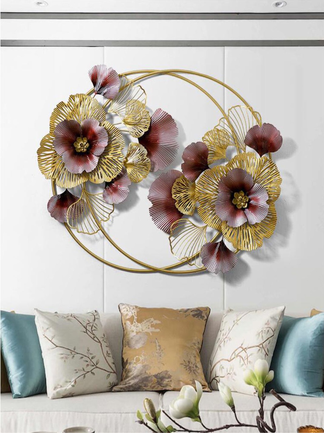 

The Art House Gold-Toned & Red Textured Floral Metal Wall Decor