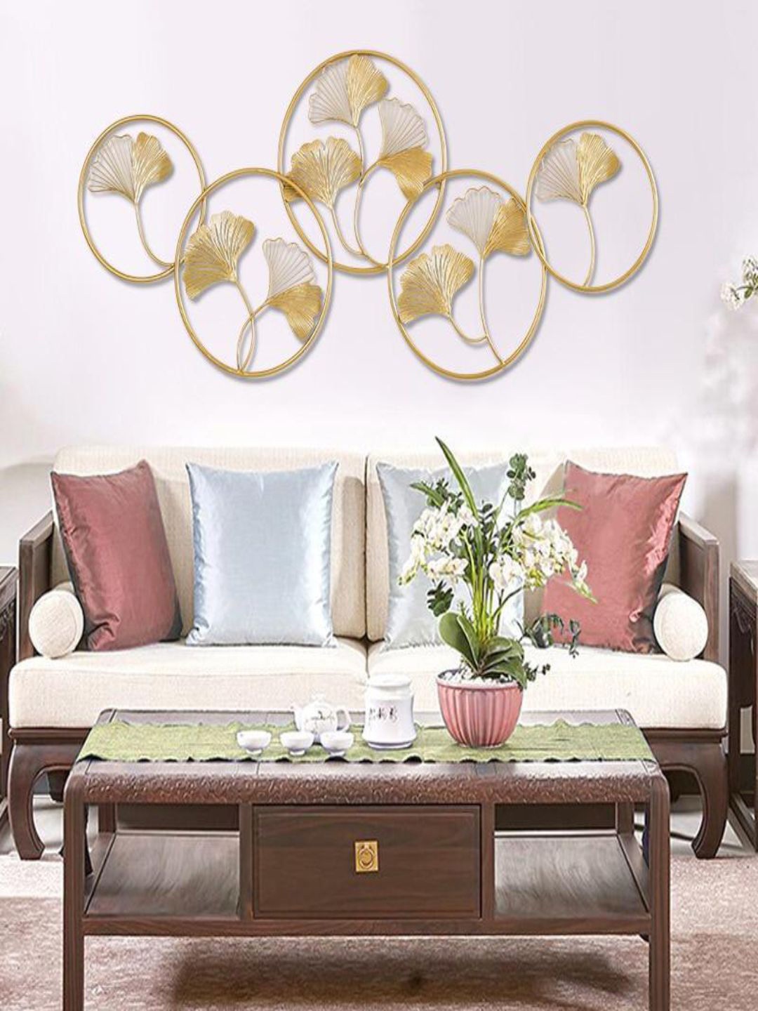 

The Art House Gold-Toned Textured 5 Circle Metal Wall Decor
