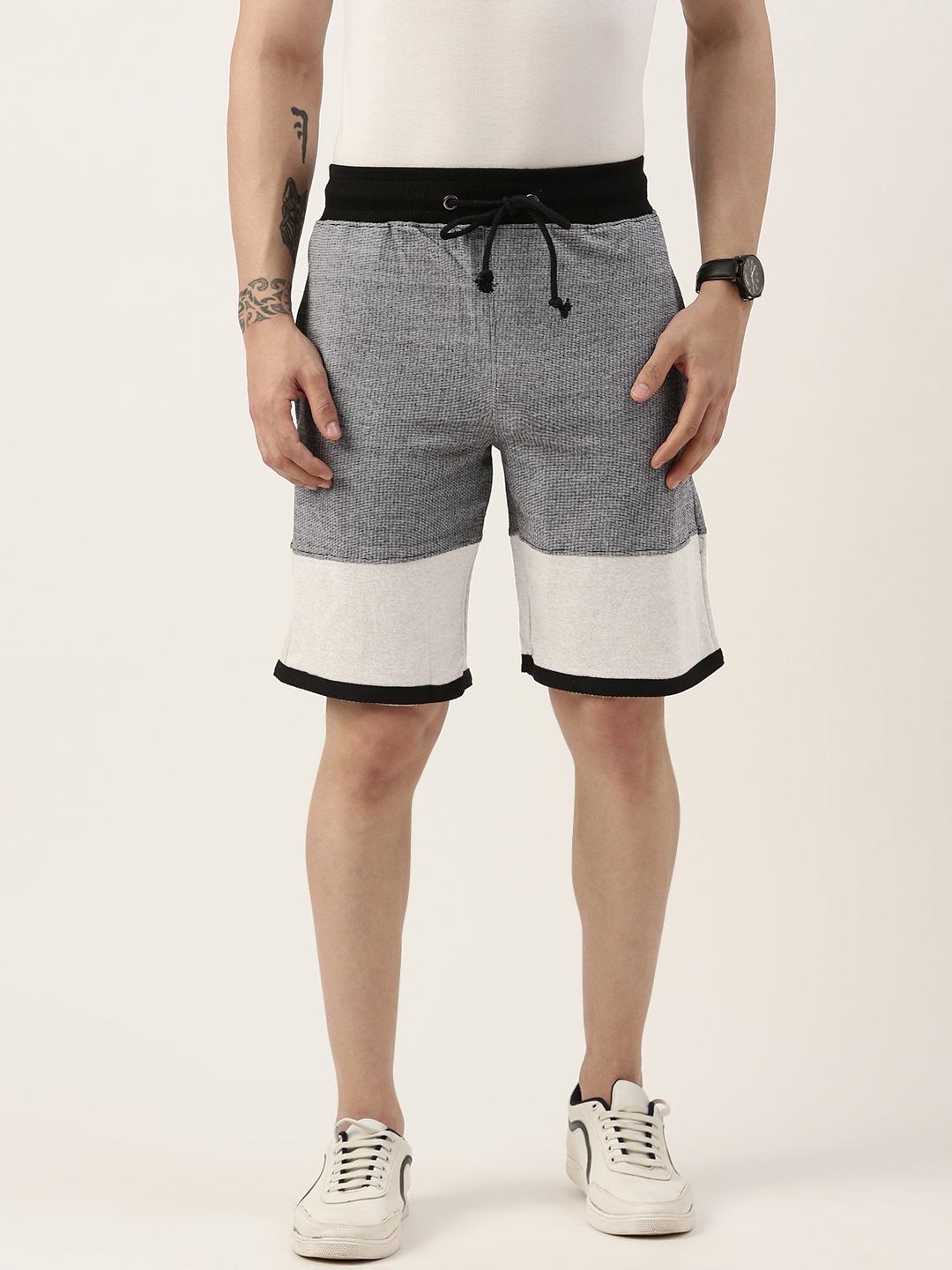 

ARISE Colourblocked Regular Fit Shorts, White