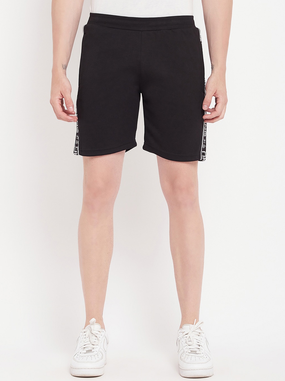 

Okane Men Mid-Rise Shorts, Black