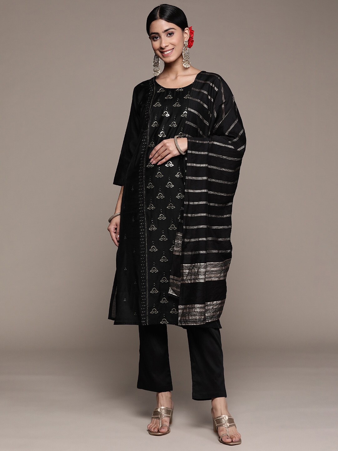 

Ishin Ethnic Motifs Embroidered Sequinned Panelled Kurta with Trousers & Dupatta, Black