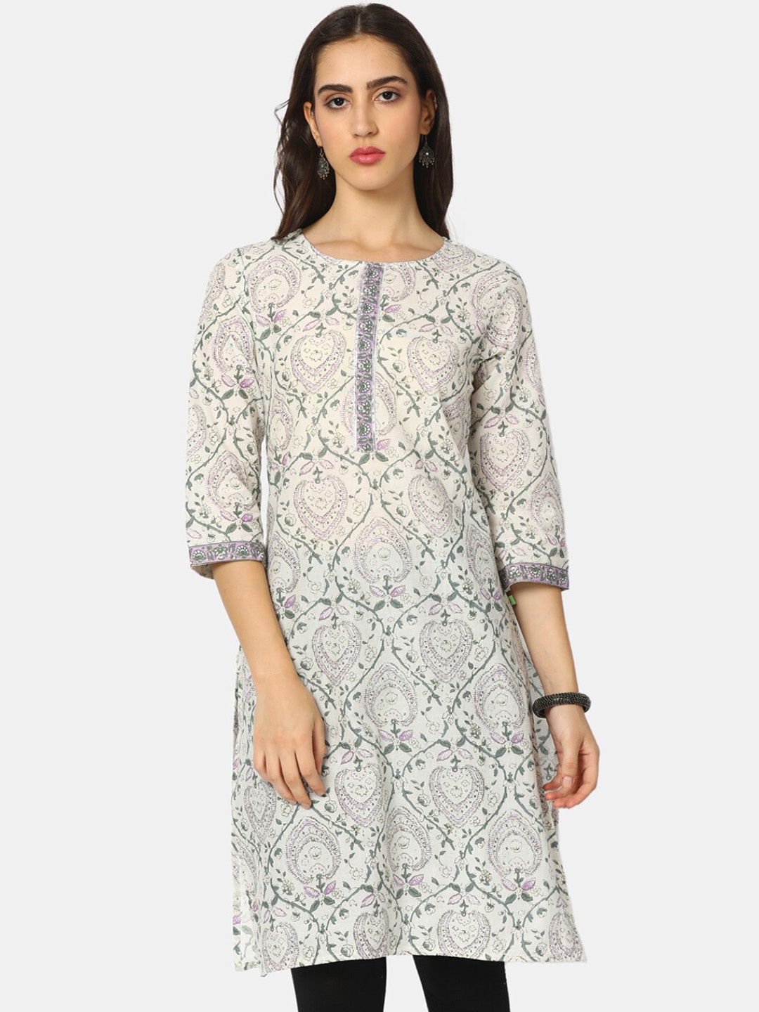 

V-Mart Women White & White Printed Kurta