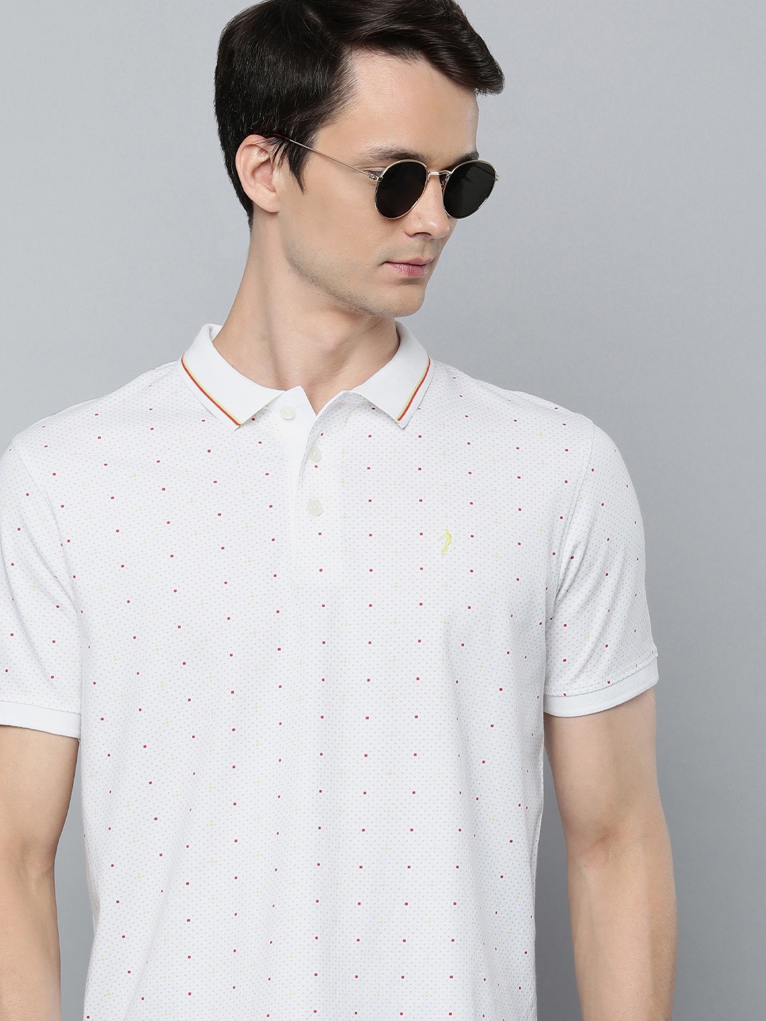 

Indian Terrain Men White & Red Printed Polo Collar Pure Cotton Slim Fit T-shirt