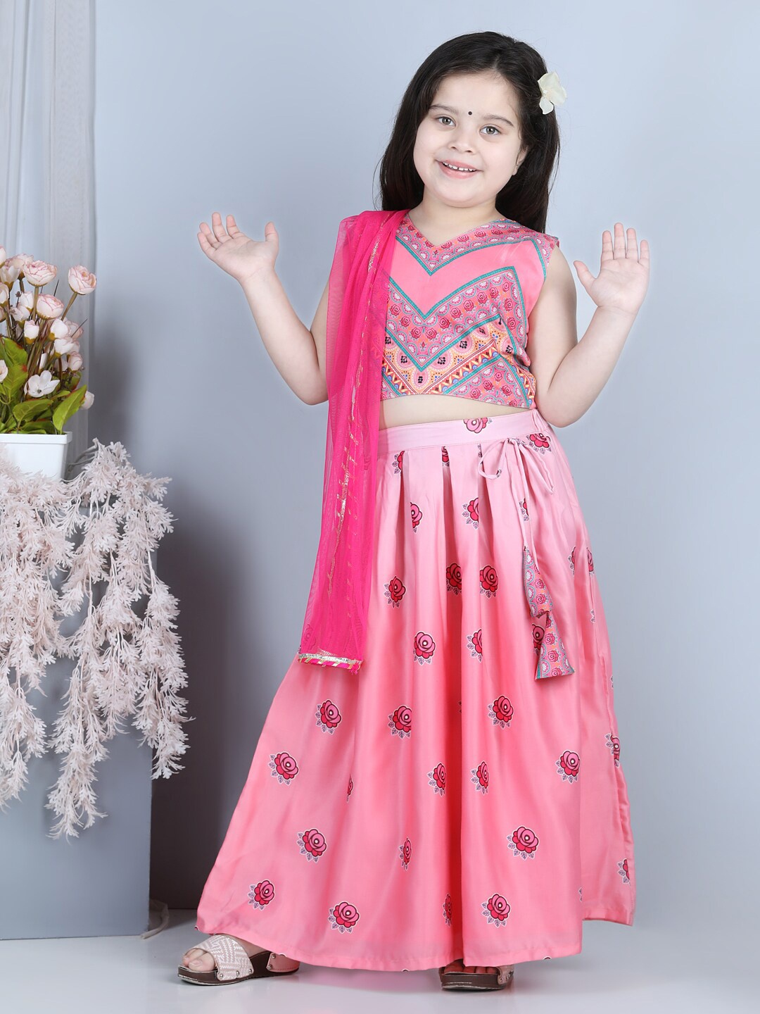 

Kinder Kids Girls Printed Ready to Wear Lehenga & Blouse With Dupatta, Pink