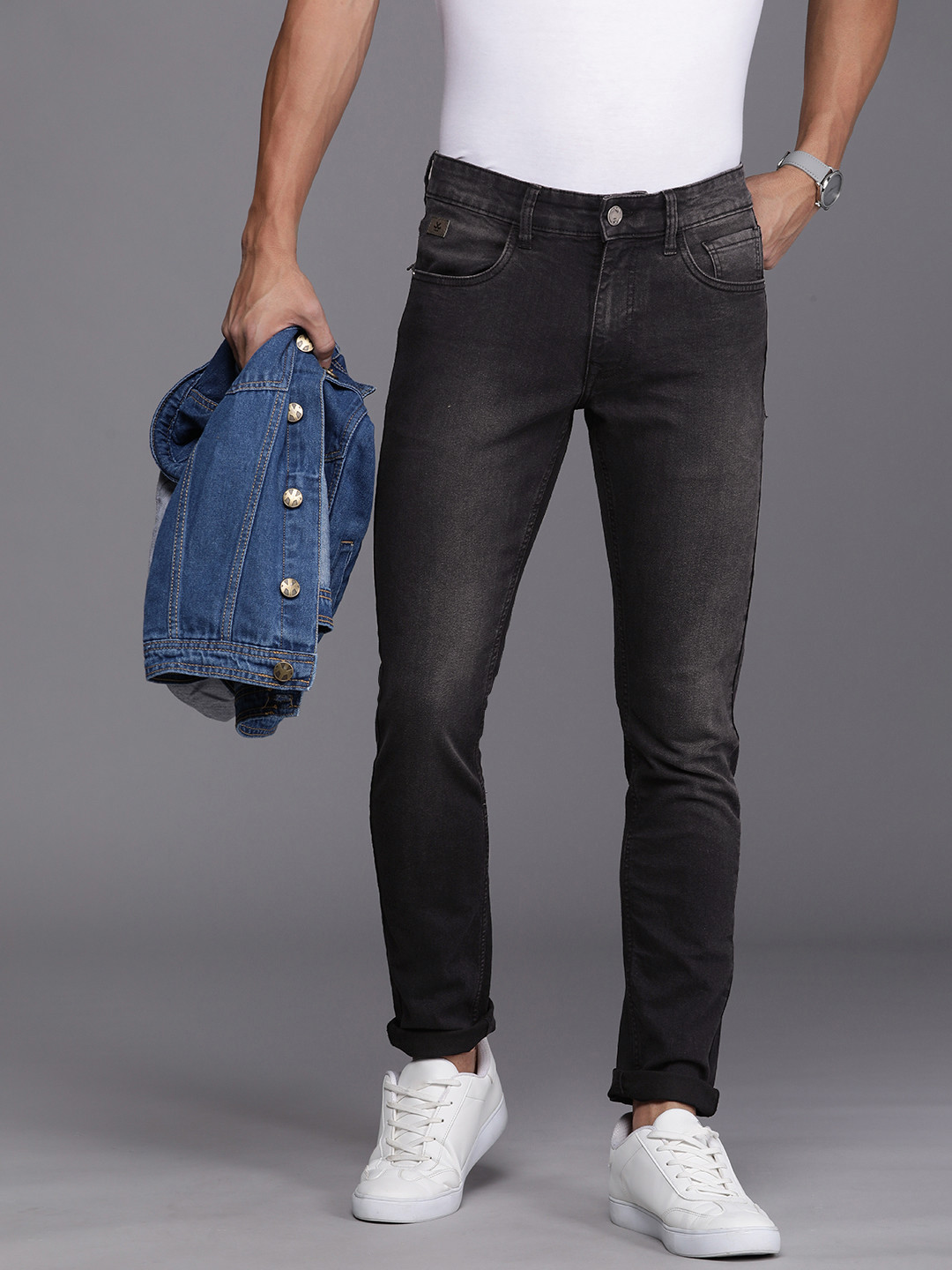 

WROGN Men Skinny Fit Heavy Fade Stretchable Jeans, Grey