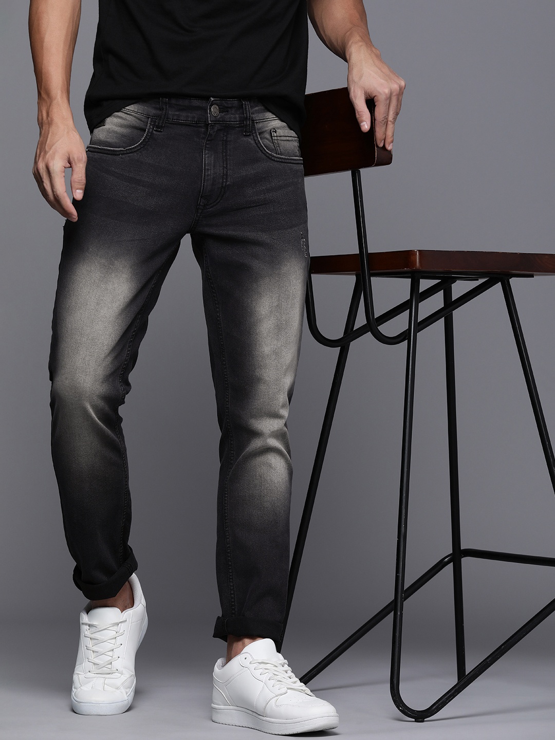 

WROGN Men Mid-Rise Slim Fit Heavy Fade Stretchable Jeans, Charcoal