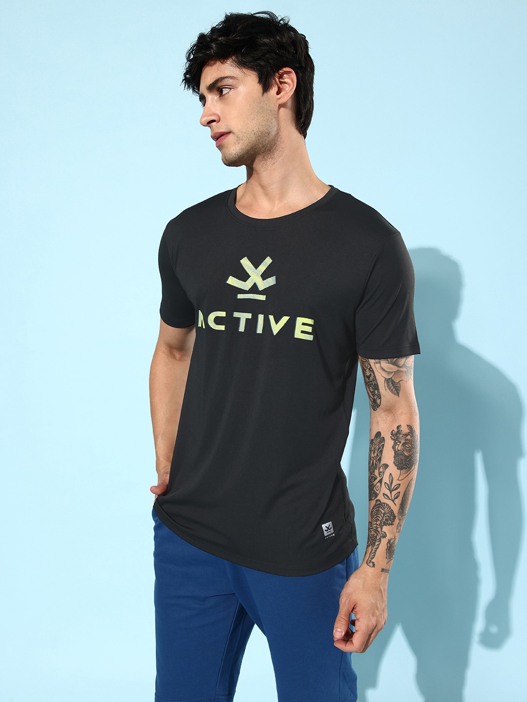 

WROGN ACTIVE Men Dry Pro Brand Logo Printed Slim Fit Sports T-shirt, Black