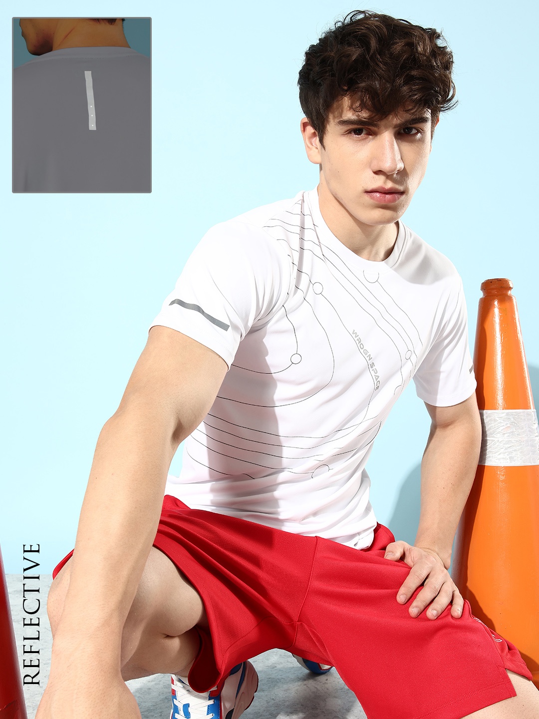 

WROGN ACTIVE Bright White Digi Prints Dry-Pro Slim Fit T-shirt
