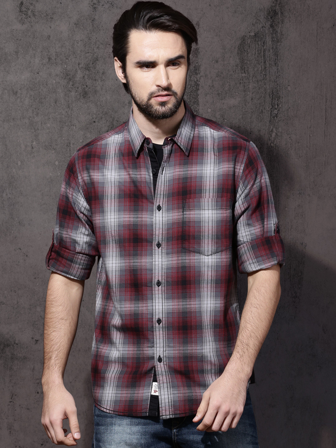 

Roadster Men Grey & Maroon Regular Fit Shadow Checks Casual Shirt