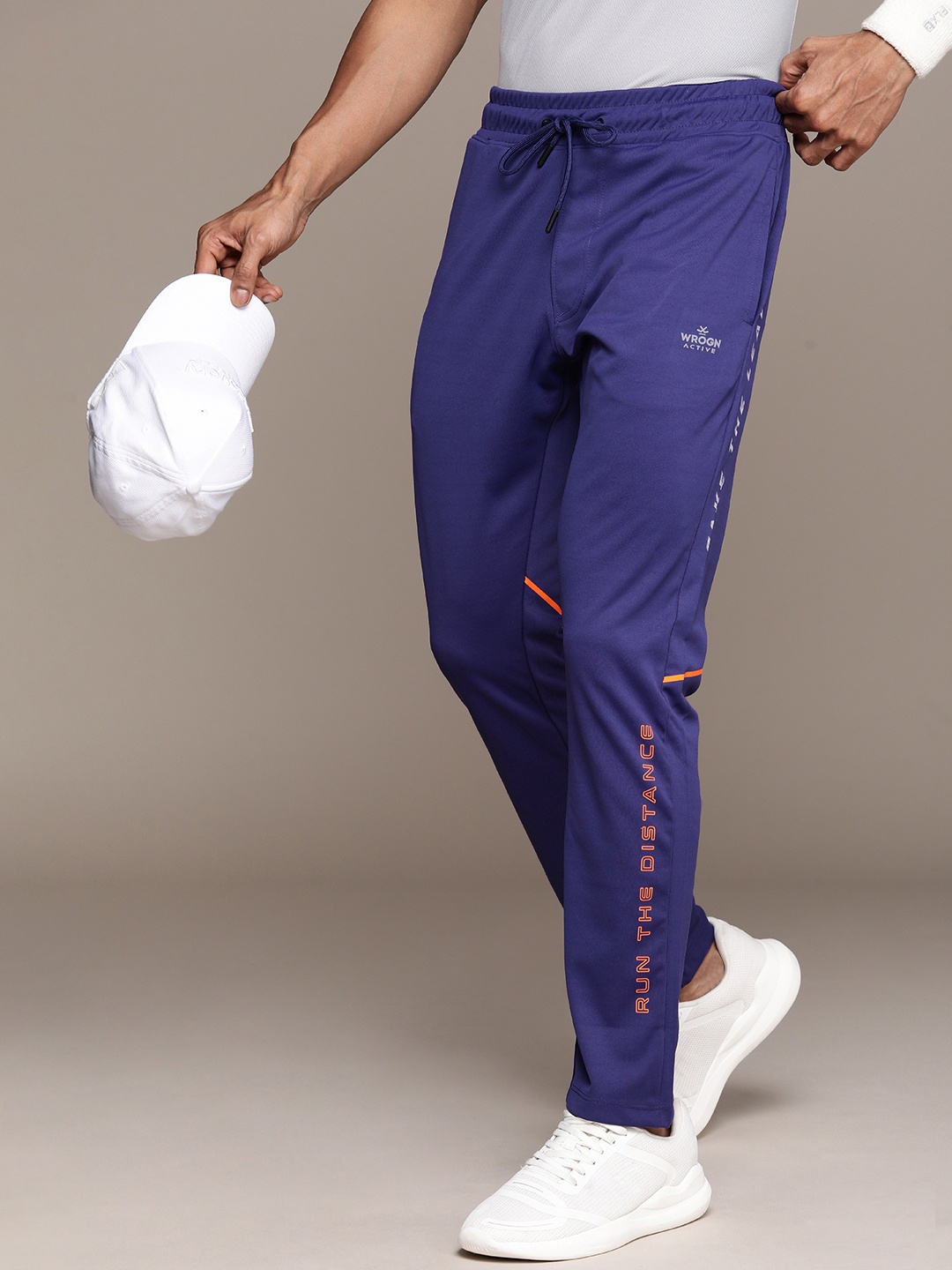 

WROGN ACTIVE Men Mid-Rise Typography Printed Track Pant, Blue