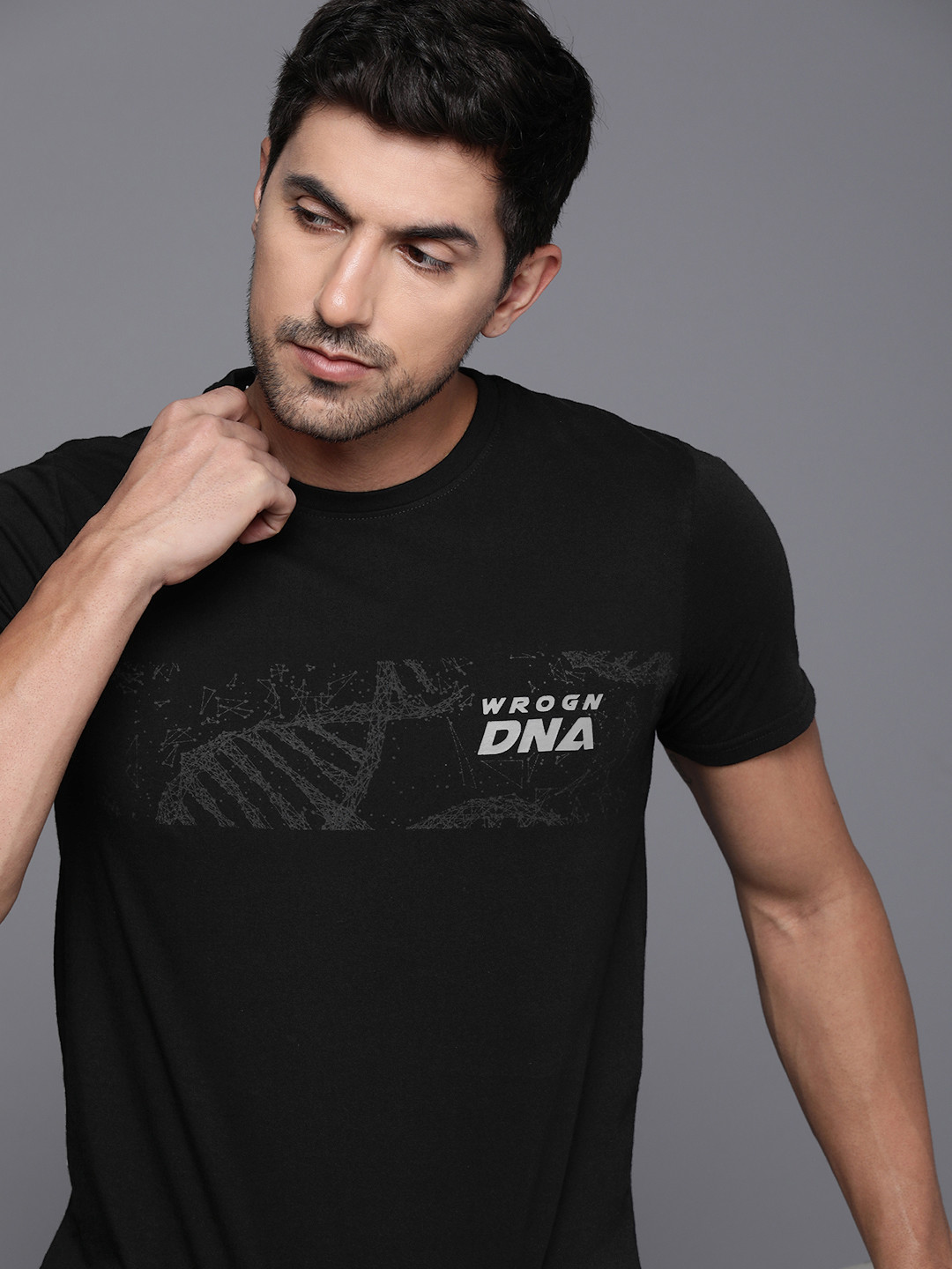 

WROGN Round Neck Geometric Printed Pure Cotton Slim Fit T-shirt, Black