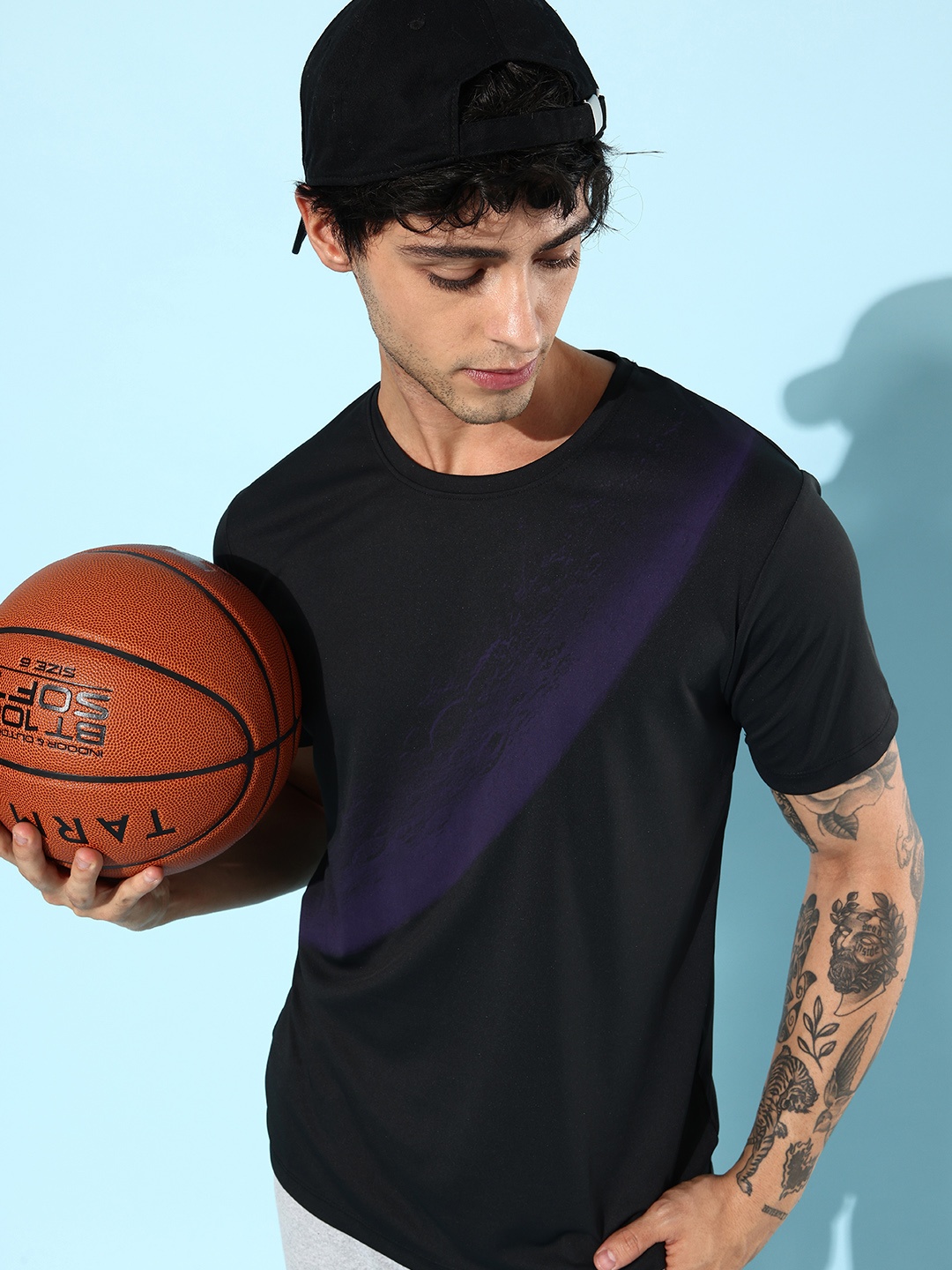 

WROGN ACTIVE Men Dry Pro Abstract Printed Slim Fit Sports T-shirt, Black