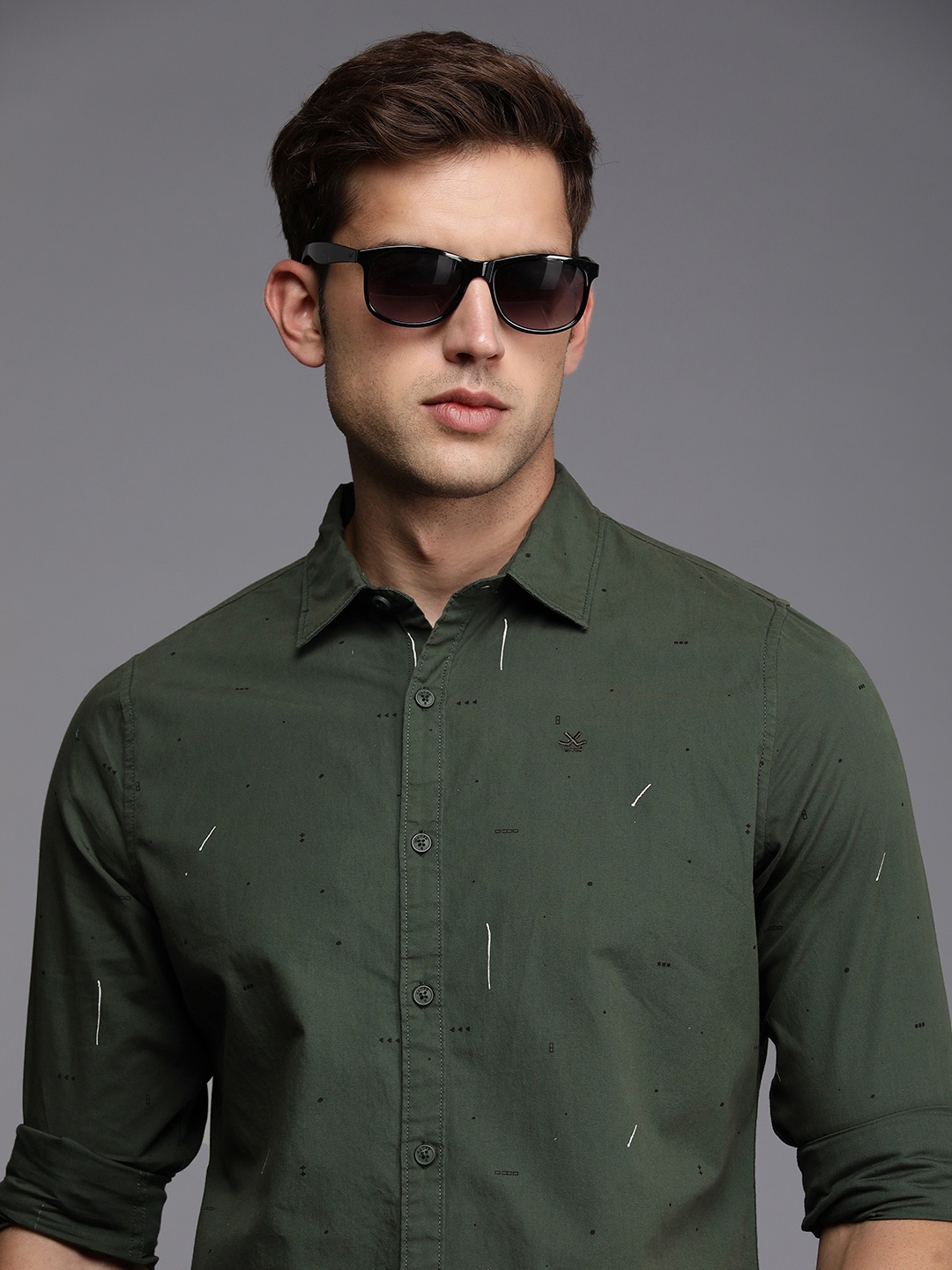 

WROGN Men Pure Cotton Slim Fit Printed Casual Shirt, Olive