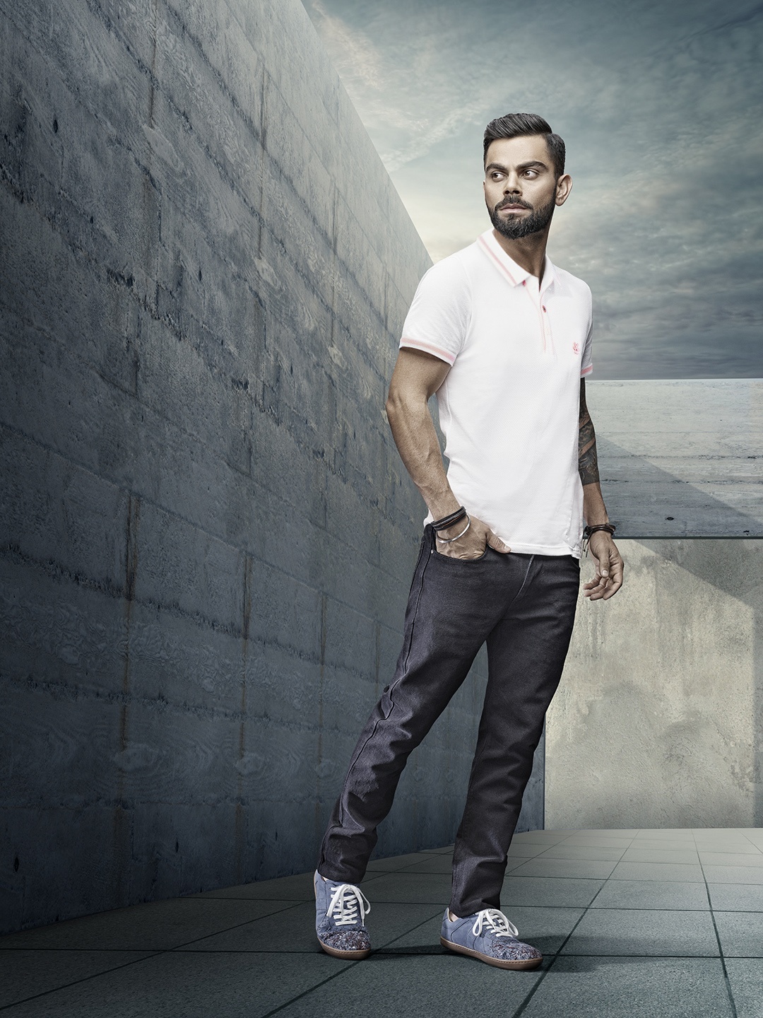 

WROGN Pearl White Al-clusive Clubhouse Polo Collar Pure Cotton Slim Fit T-shirt