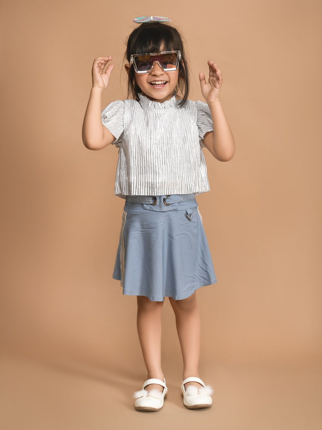 LilPicks Girls Flutter Sleeves Accordion Pleats Regular Top, Silver
