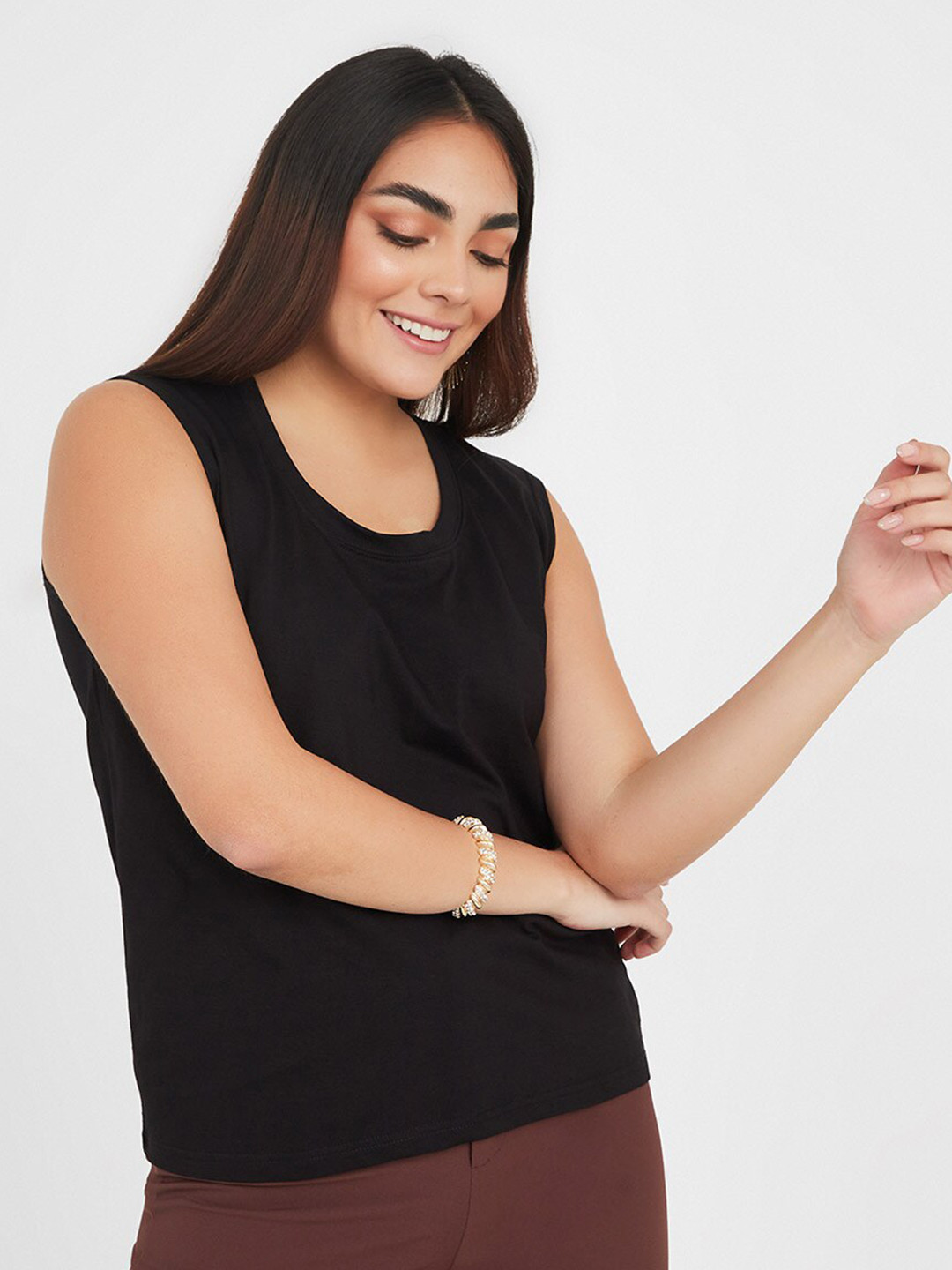 

Styli Women Slim Fit Sleeves T-shirt, Black