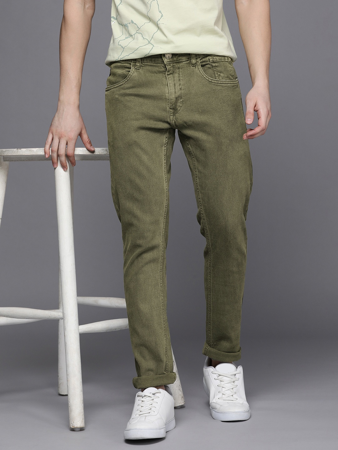

WROGN Men Slim Fit Light Fade Stretchable Jeans, Olive
