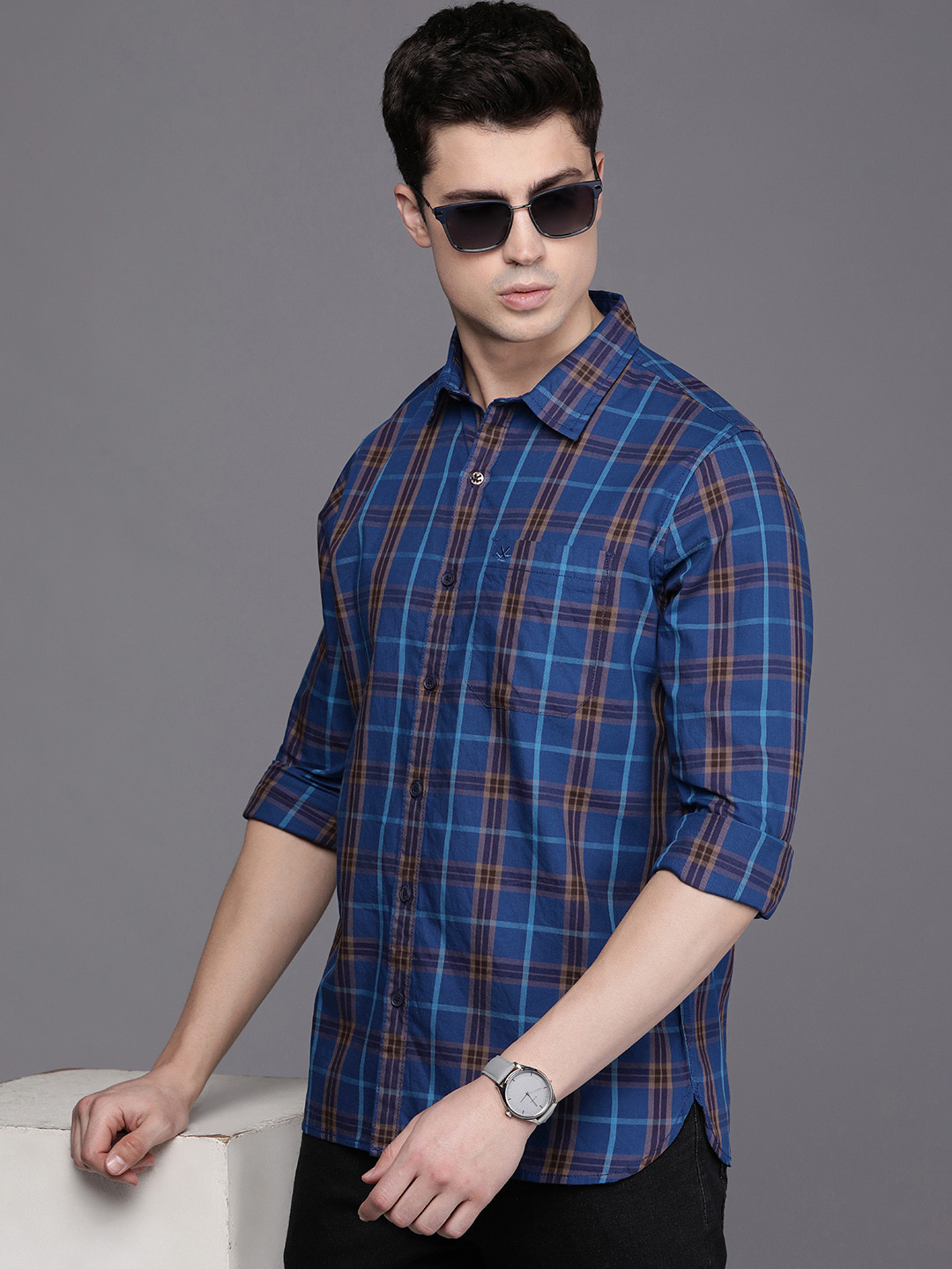 

WROGN Checked Slim Fit Pure Cotton Casual Shirt, Navy blue