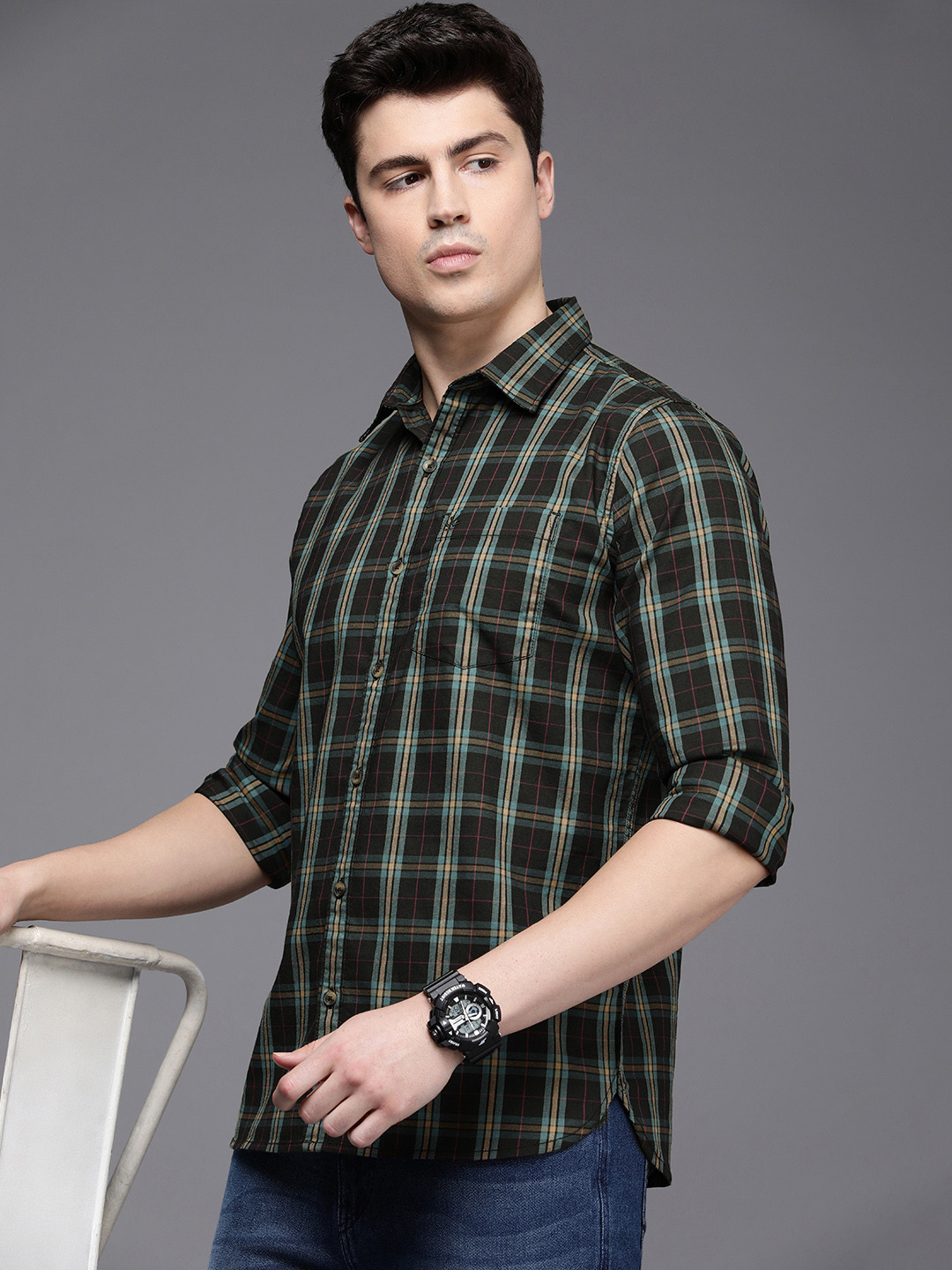 

WROGN Spread Collar Slim Fit Checked Casual Shirt, Black