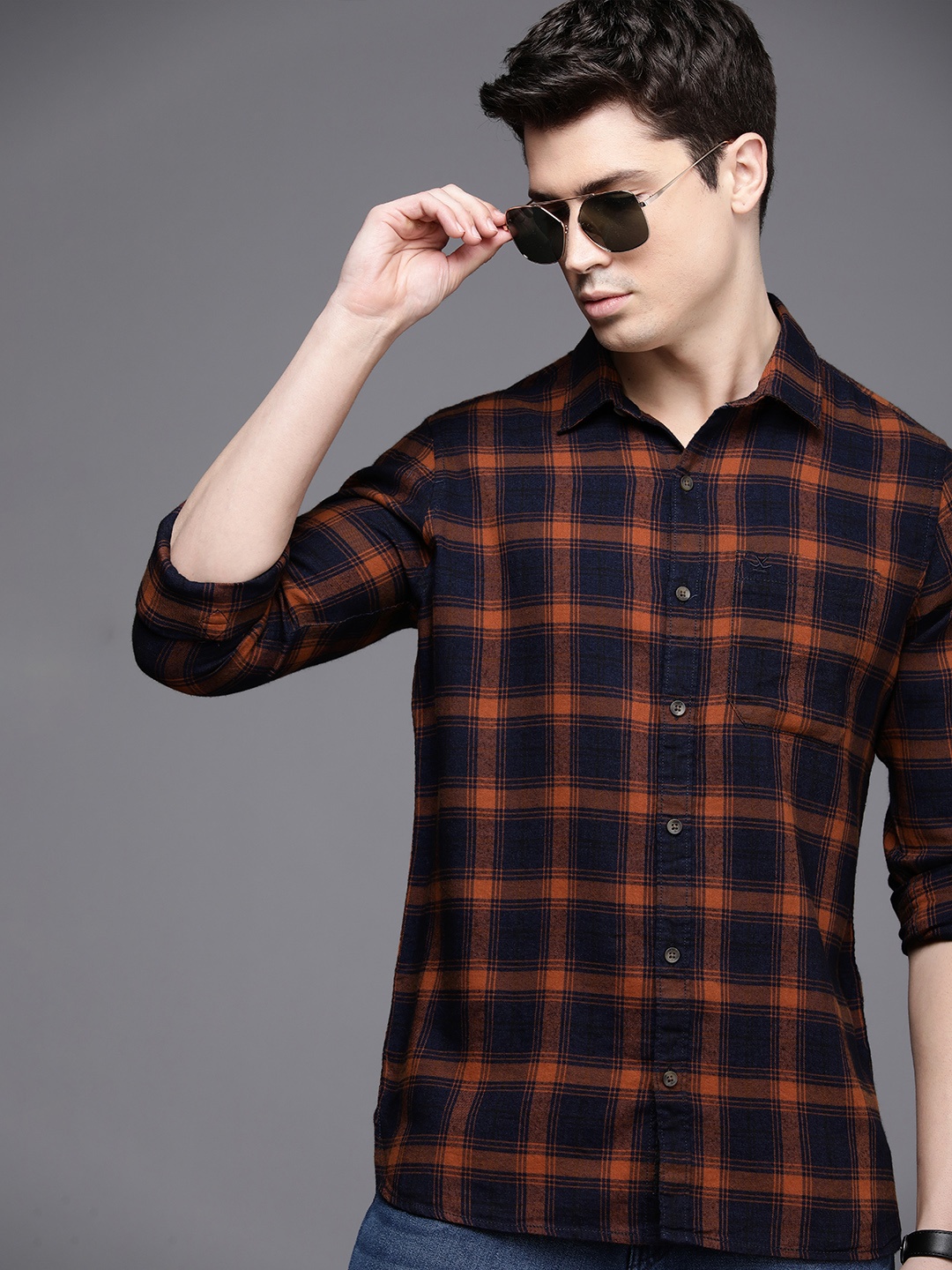 

WROGN Slim Fit Checked Casual Shirt, Navy blue