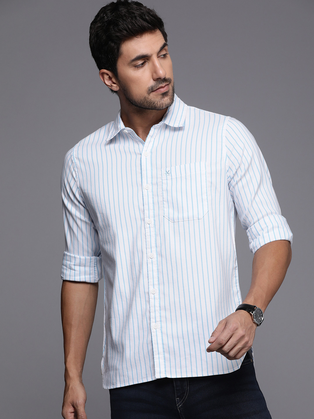 

WROGN Men Slim Fit Vertical Stripes Opaque Casual Shirt With Chest Pocket, White