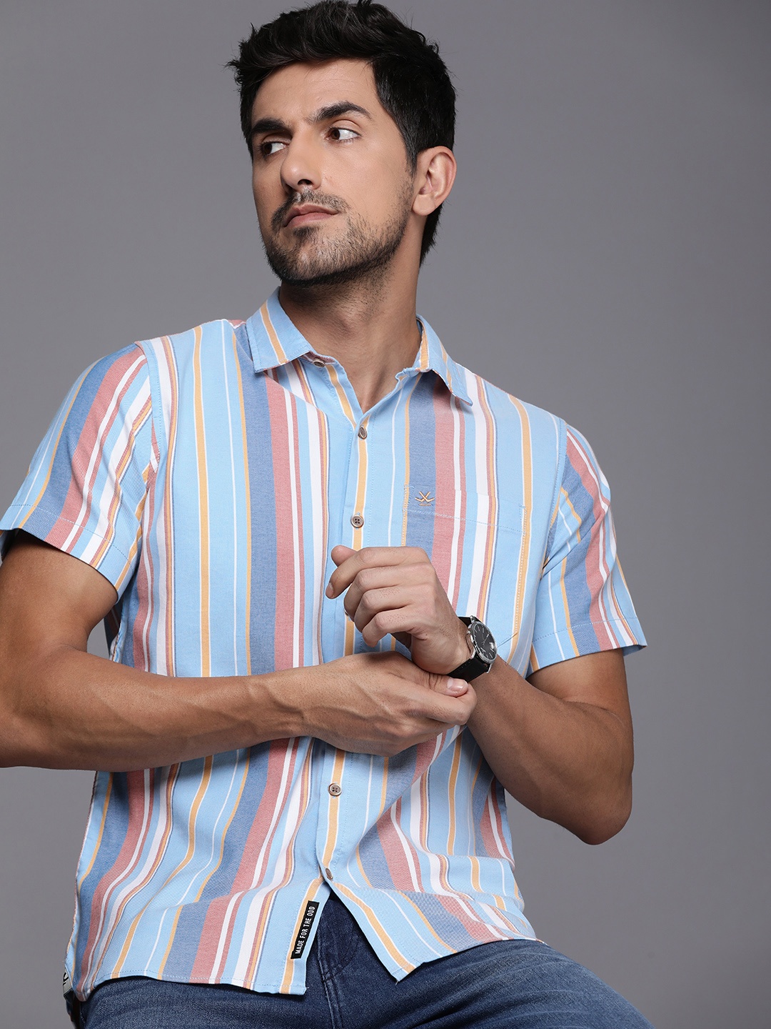 

WROGN Men Slim Fit Multi Or Variegated Stripes Opaque Casual Shirt With Chest Pocket, Blue