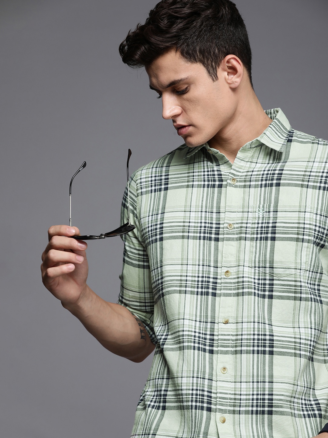

WROGN Slim Fit Tartan Checked Pure Cotton Casual Shirt, Green