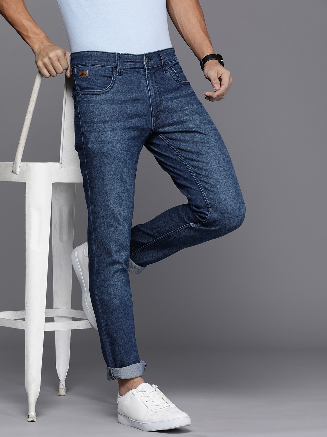 

WROGN Men Slim Fit Light Fade Stretchable Jeans, Blue