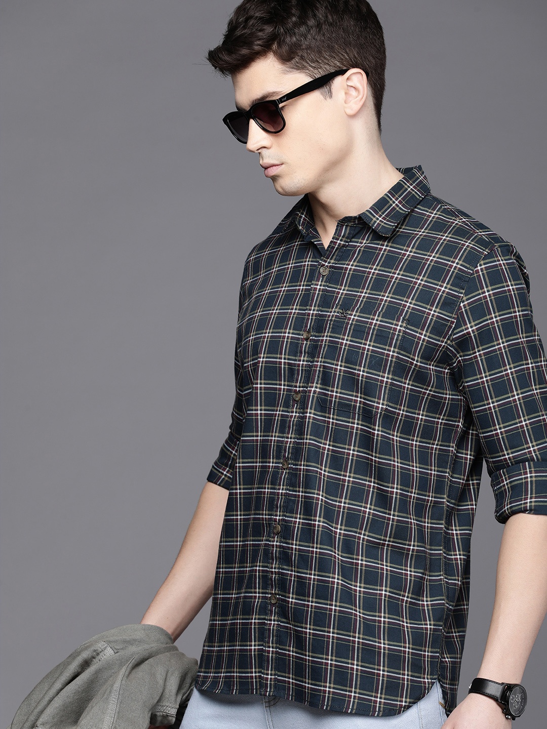 

WROGN Slim Fit Checked Casual Shirt, Navy blue