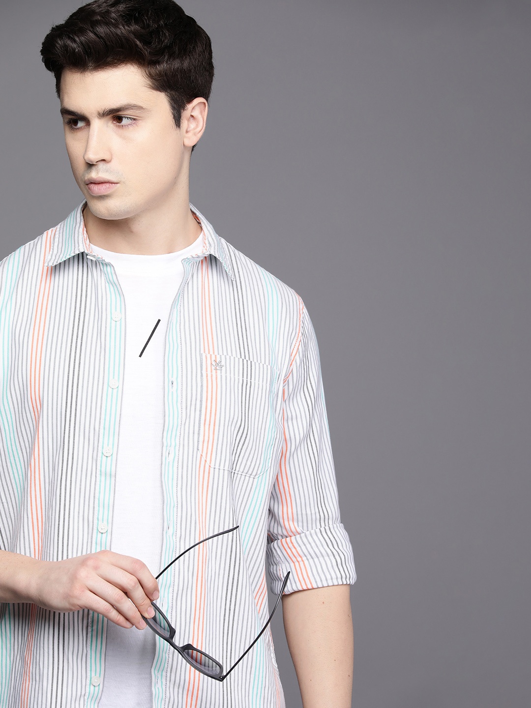 

WROGN Men Slim Fit Opaque Striped Casual Shirt, White