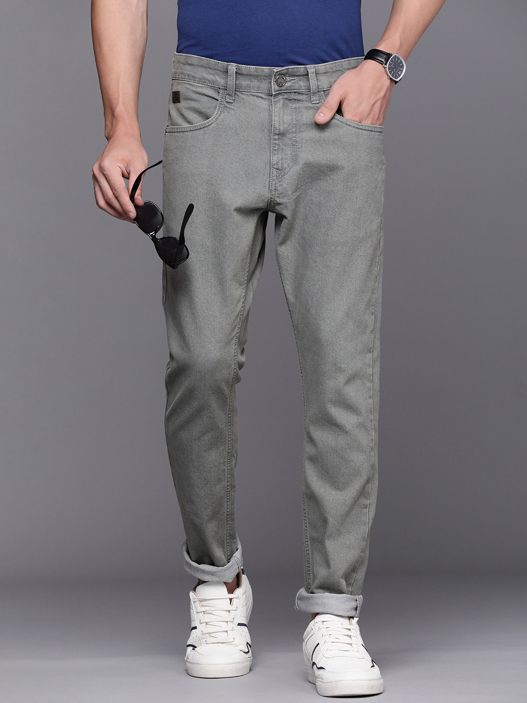 

WROGN Men Slim Fit Mid-Rise Stretchable Jeans, Grey