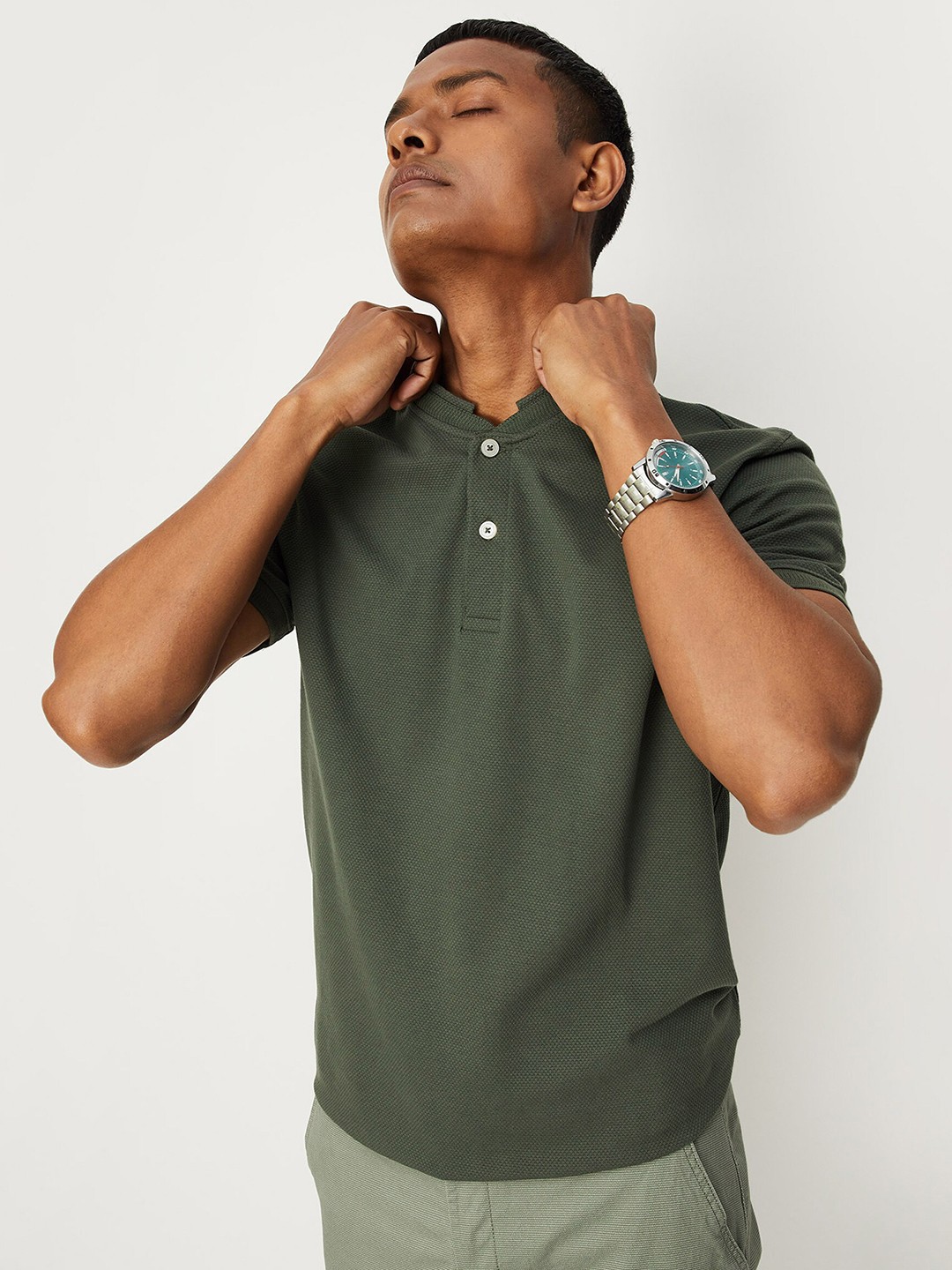

max Henley Neck Short Sleeve T-shirt, Olive