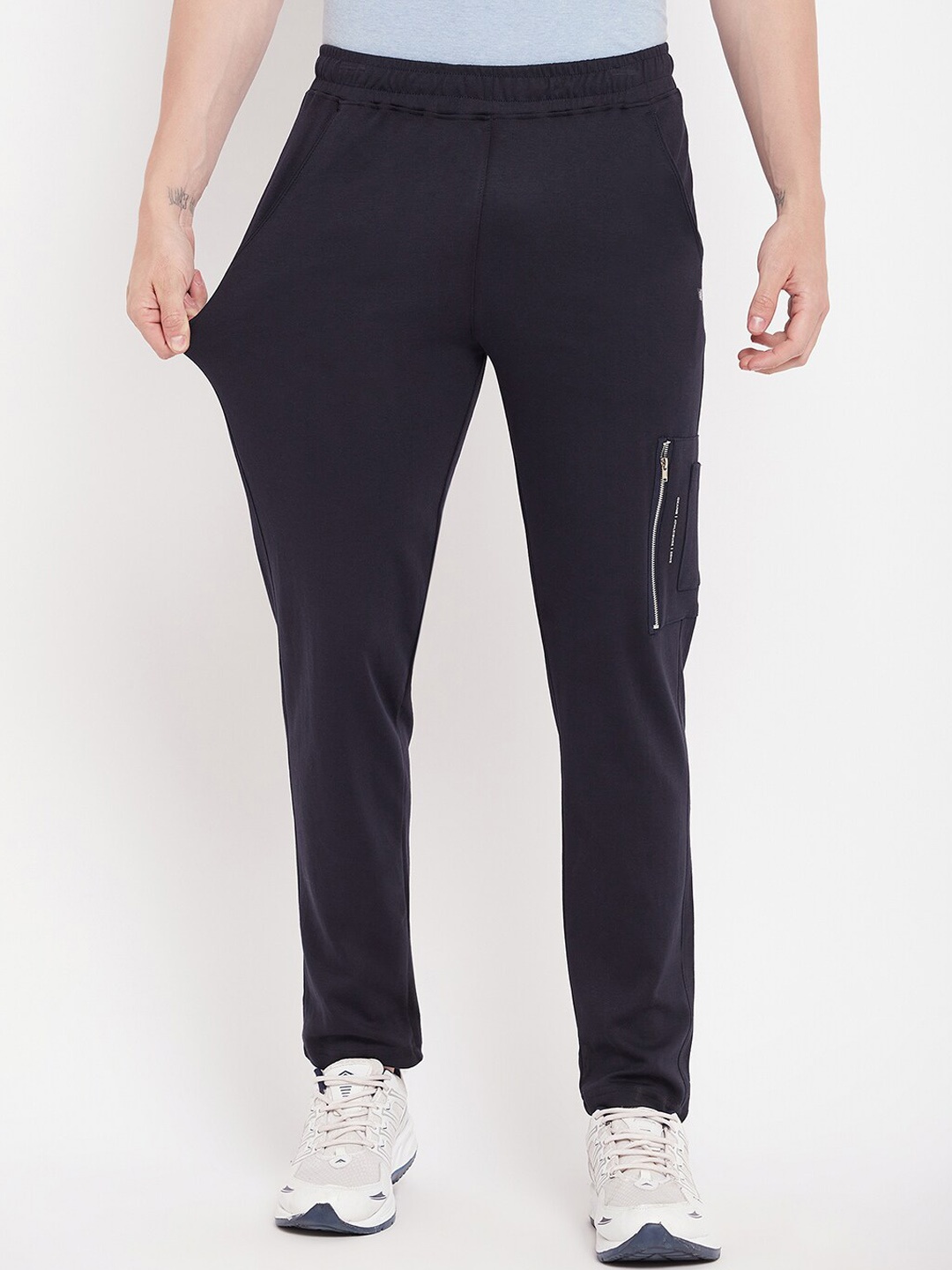 

Okane Men Regular Fit Cotton Track Pants, Navy blue