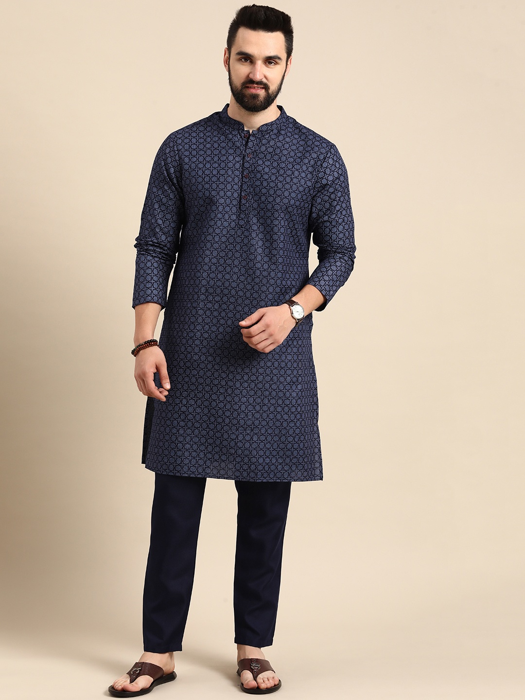 

Anouk Geometric Printed Regular Kurta with Trousers, Navy blue