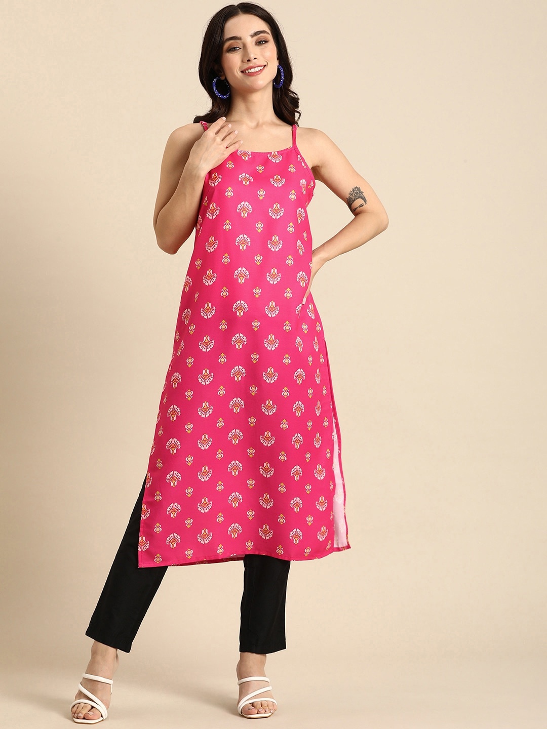 

Anouk Ethnic Motifs Printed Sleeveless Straight Kurta, Pink