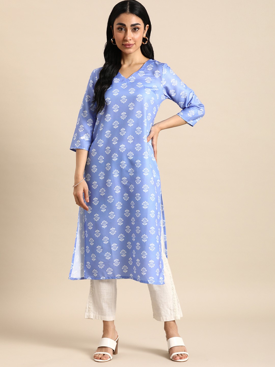 

Anouk Ethnic Motifs Printed V-Neck Kurta, Blue