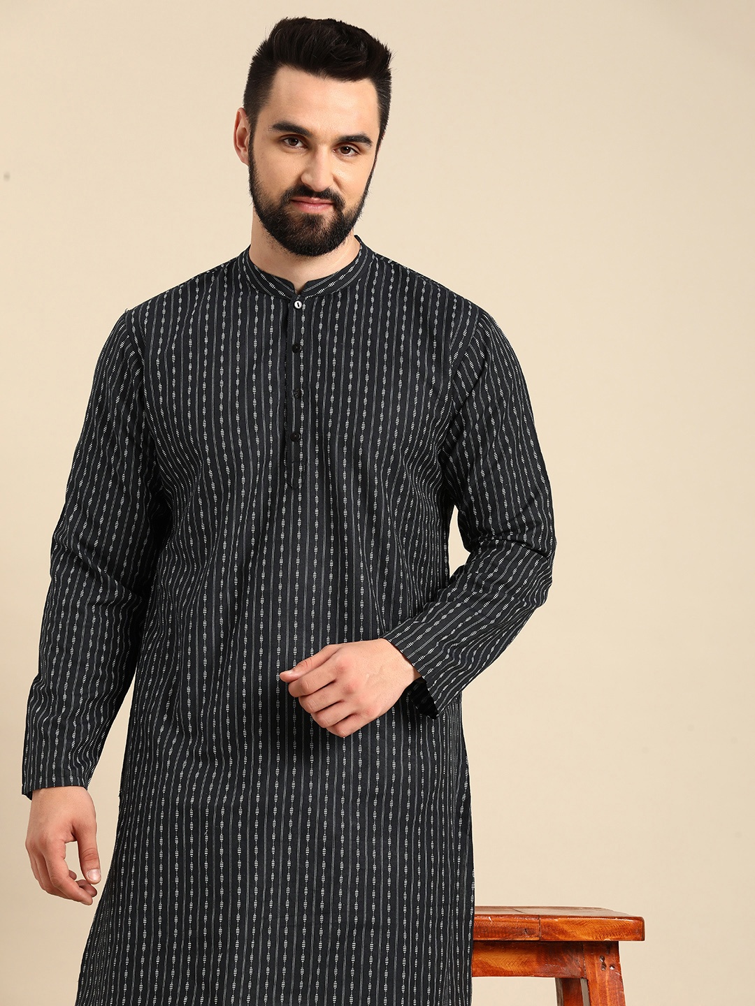 

Anouk Men Woven Design Long Sleeves Striped Kurta, Black