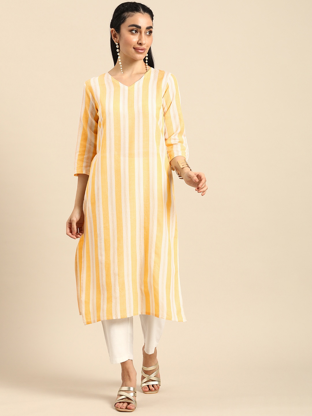 

Anouk Striped V-Neck Regular Kurta with Solid Trousers, Mustard