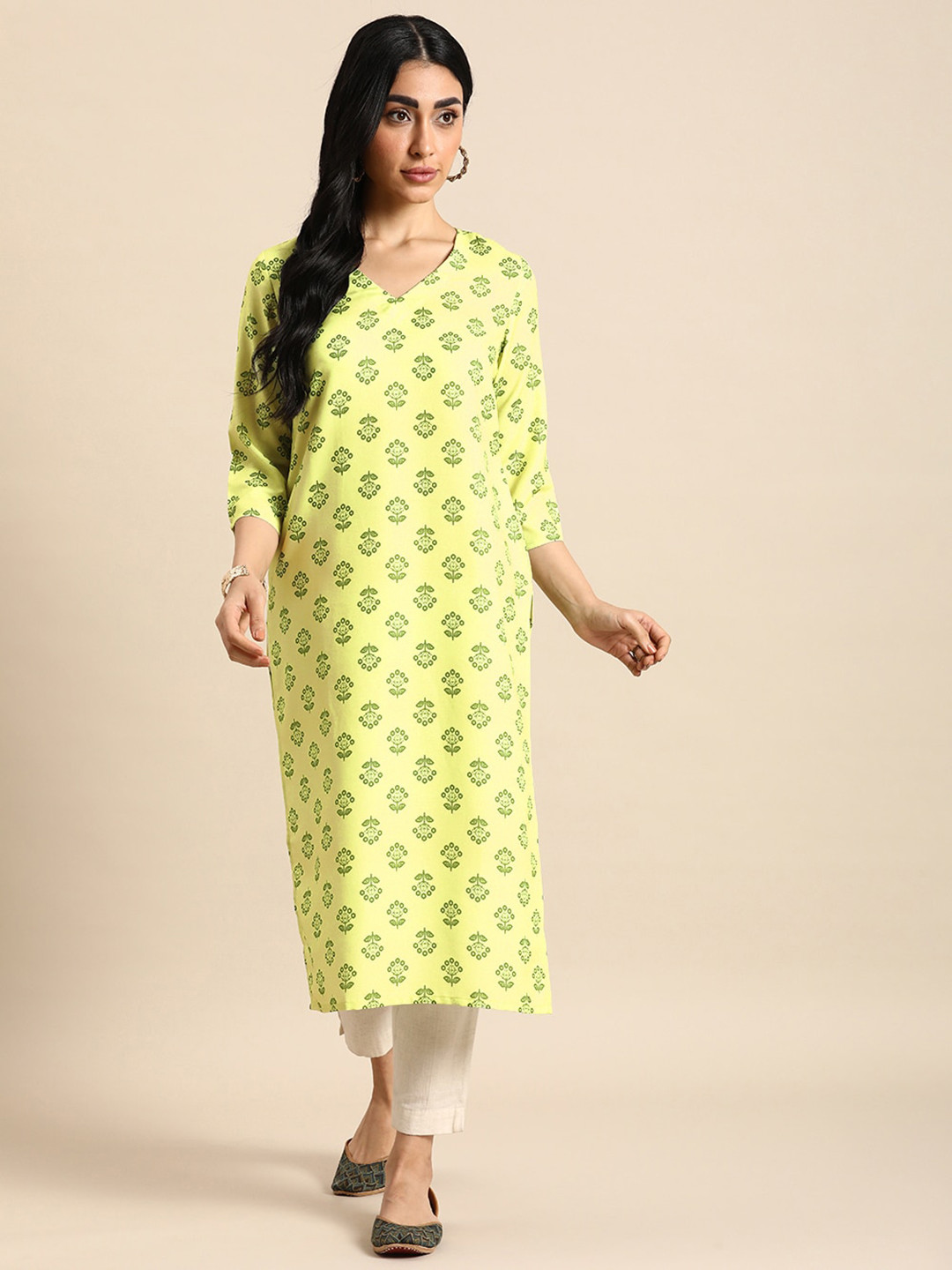 

Anouk Ethnic Motifs Printed V-Neck Kurta, Lime green