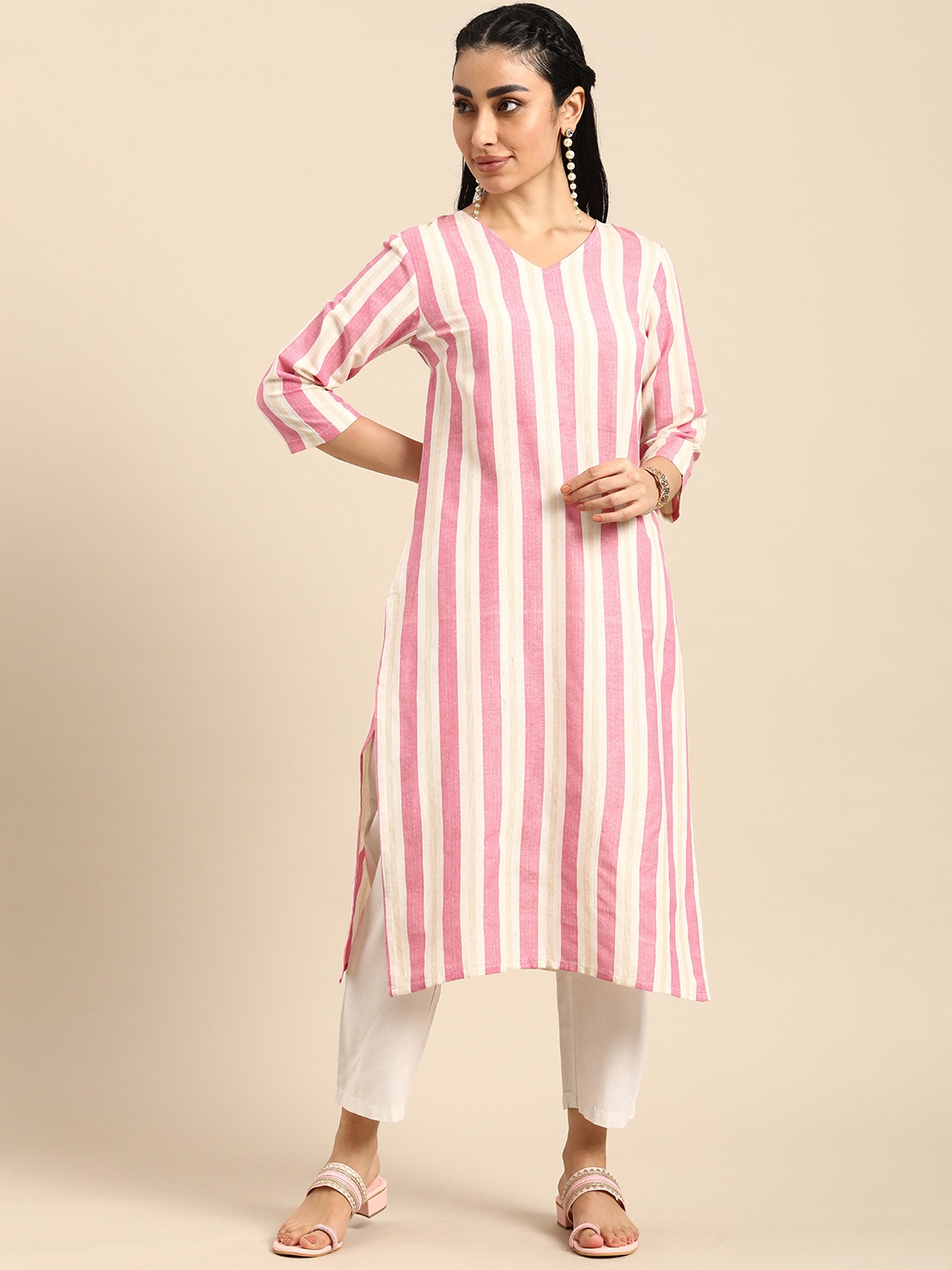 

Anouk Striped V-Neck Regular Kurta with Solid Trousers, Pink