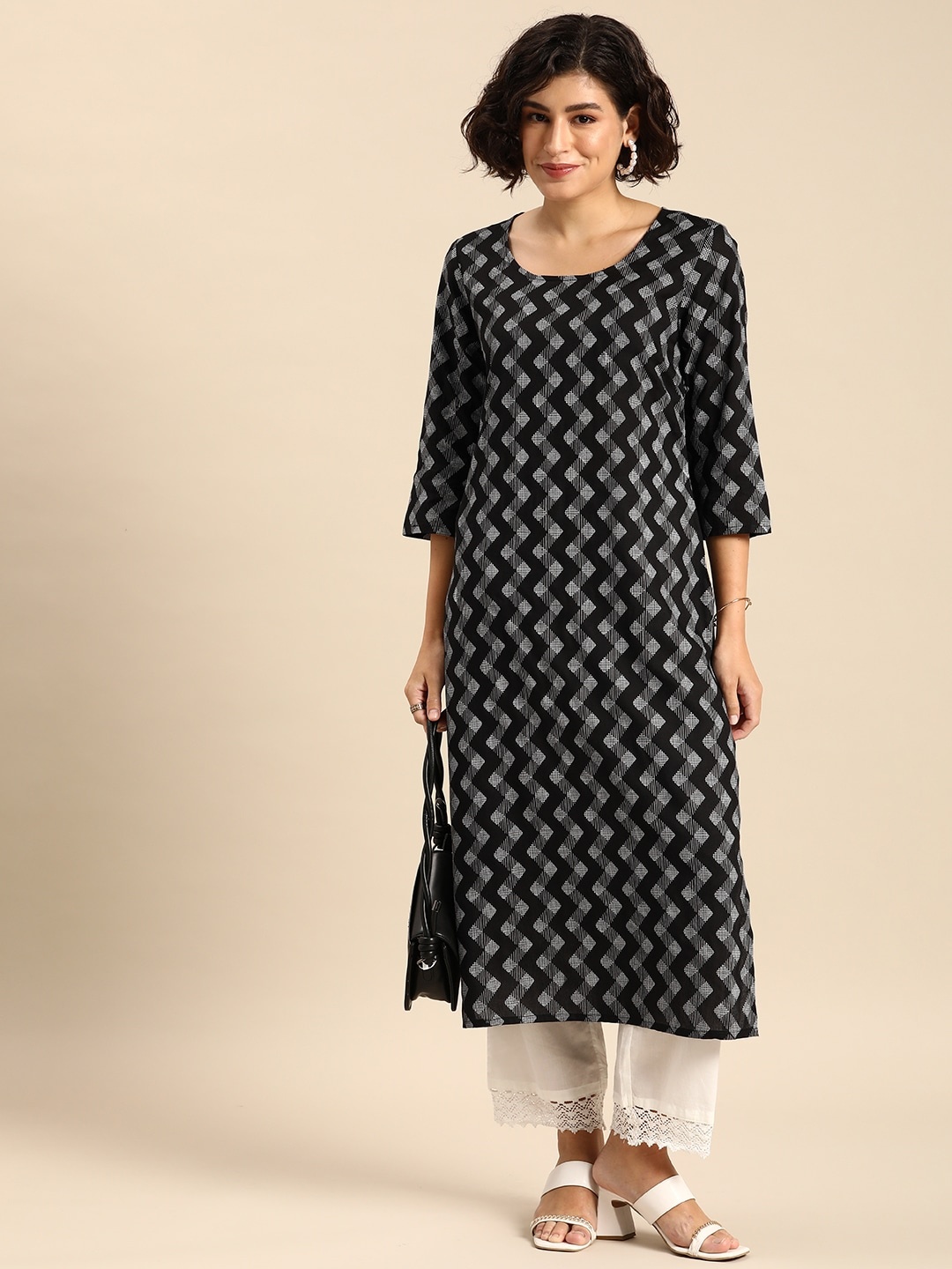 

Anouk Chevron Printed Kurta, Black