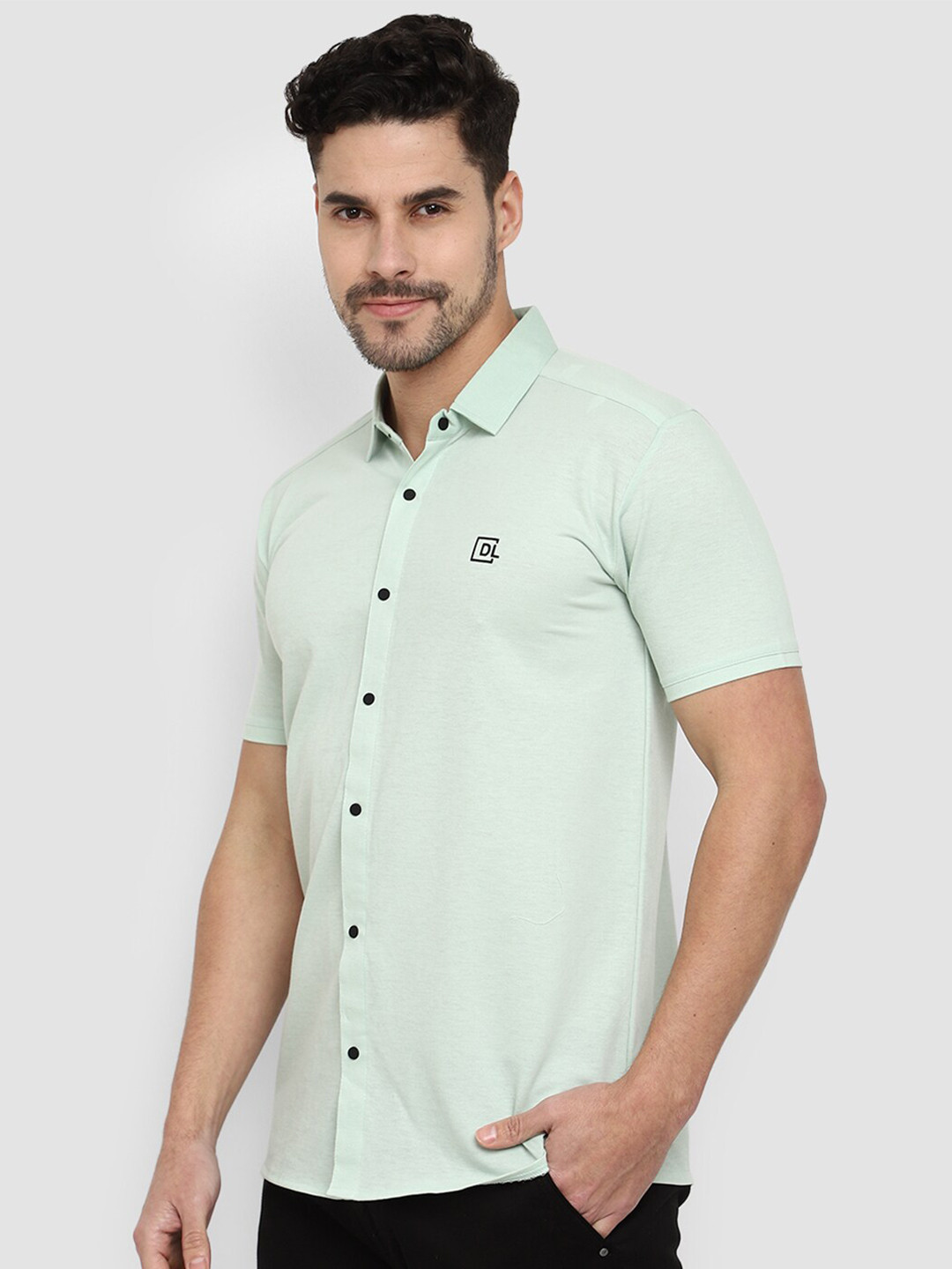 

V-Mart Spread Collar Cotton Slim Fit Casual Shirt, Green
