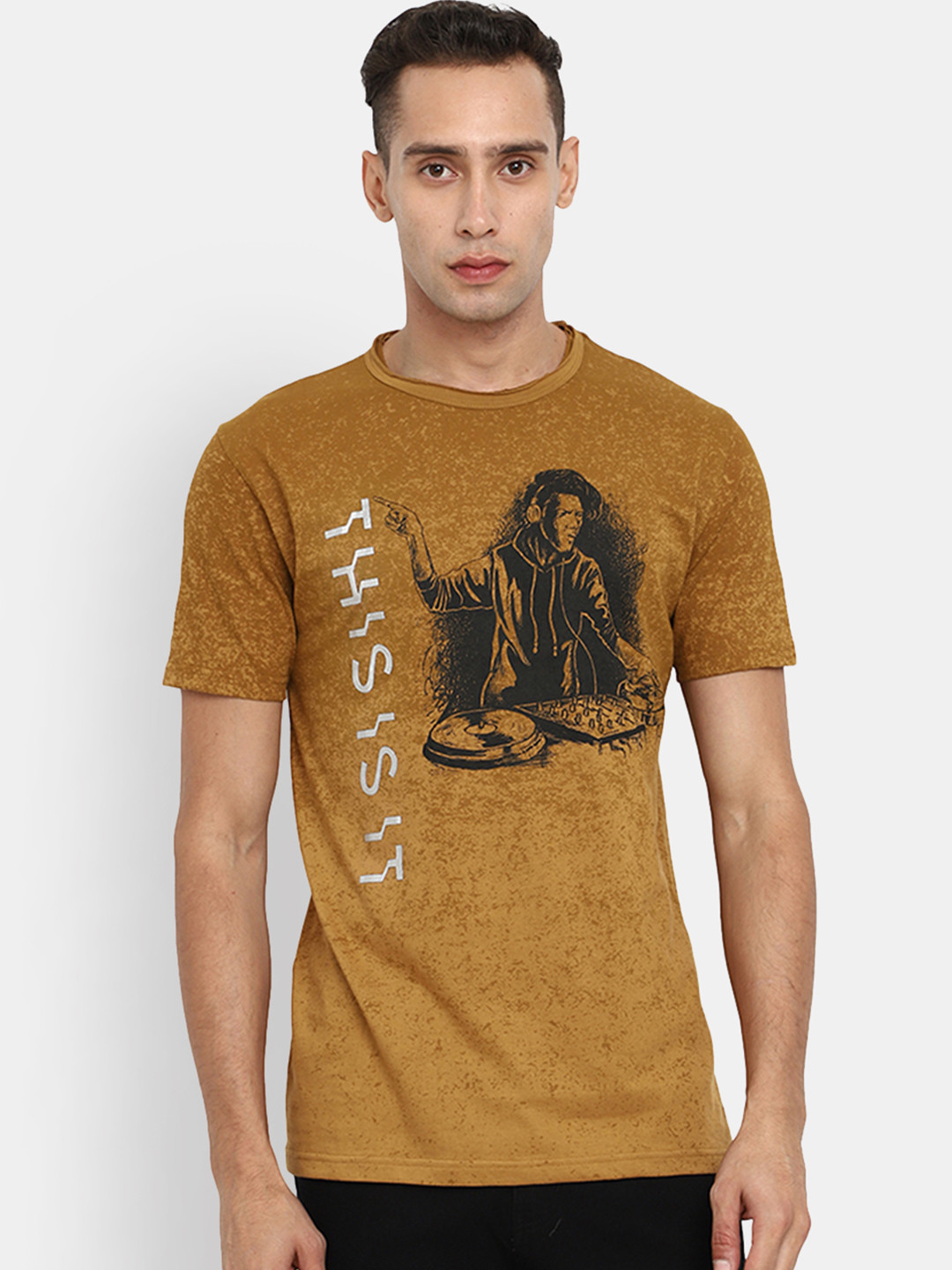 

V-Mart Graphic Printed Cotton T-shirt, Brown