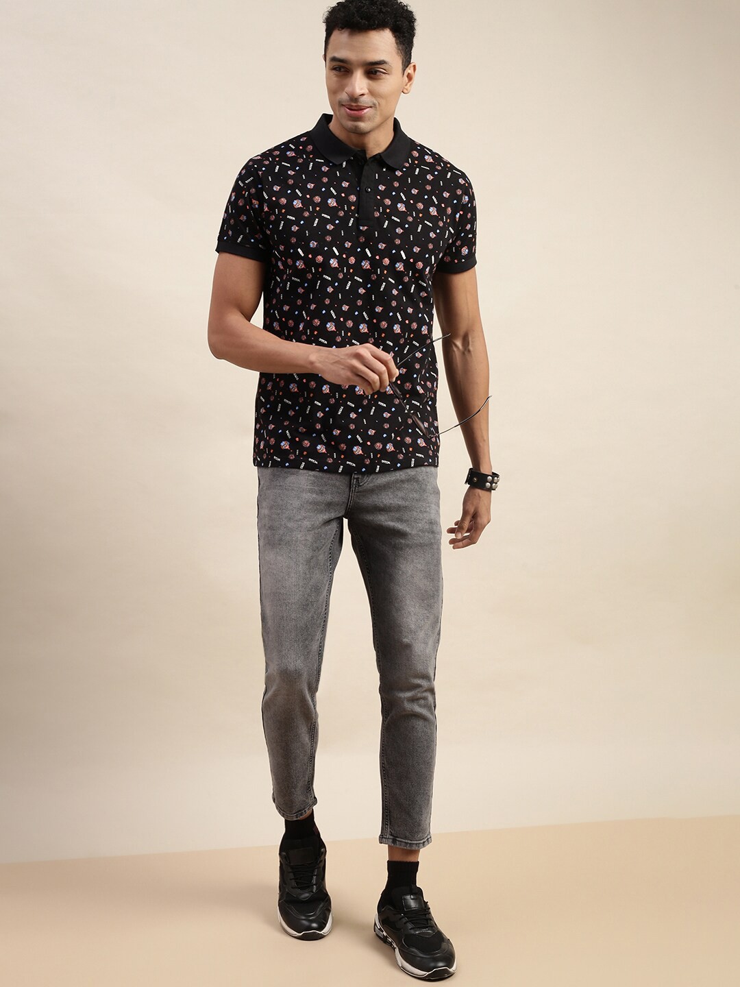 

VEIRDO Men Grey Original Slim Fit Heavy Fade Jeans