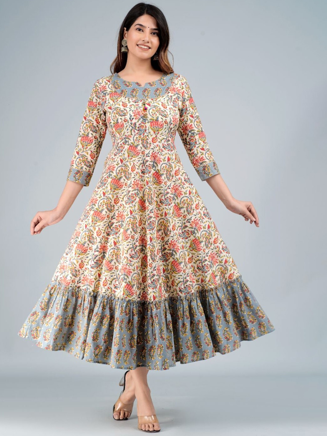 

FABISTA Women Multicoloured Floral Printed Patchwork Block Print Anarkali Kurta, Multi