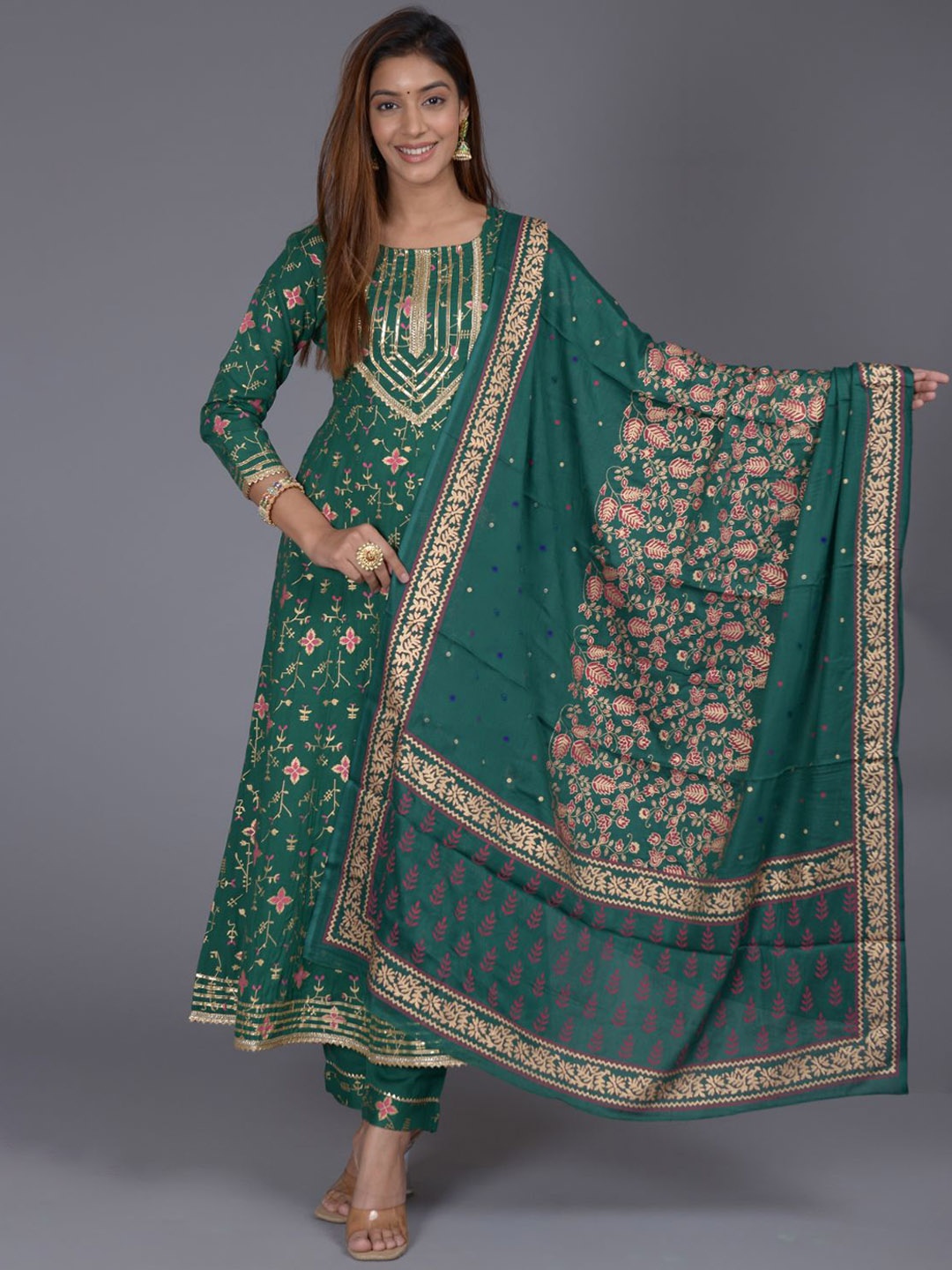

FABISTA Ethnic Motifs Printed Gotta Patti Kurta With Trousers & Dupatta, Green