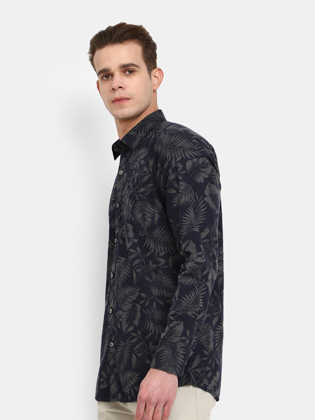 

V-Mart Tropical Printed Cotton Casual Shirt, Navy blue